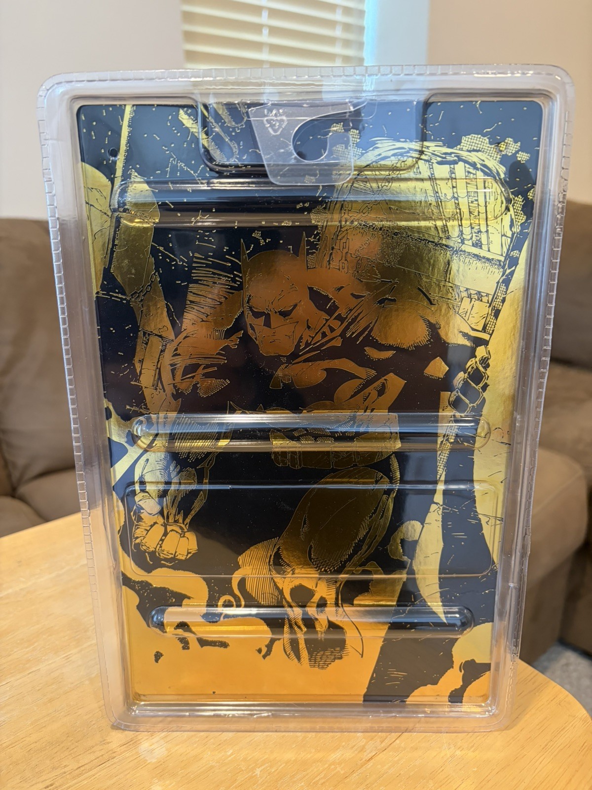 McFarlane DC Multiverse BATMAN HUSH SDCC EXCLUSIVE Gold Label DAMAGED