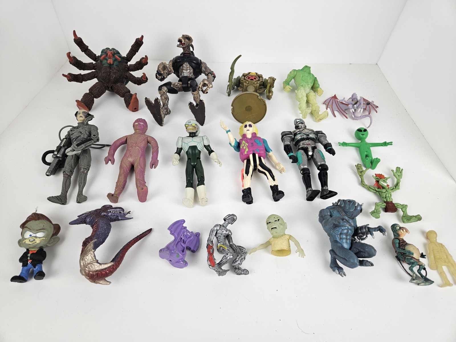 Vintage 1990&rsquo;s Horror & Sci Fi Action Figure Toy Lot