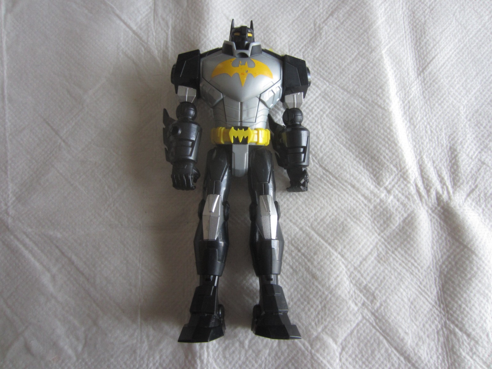 2015 Mattel Mechs vs Mutants: 11 Inch Bat Robot