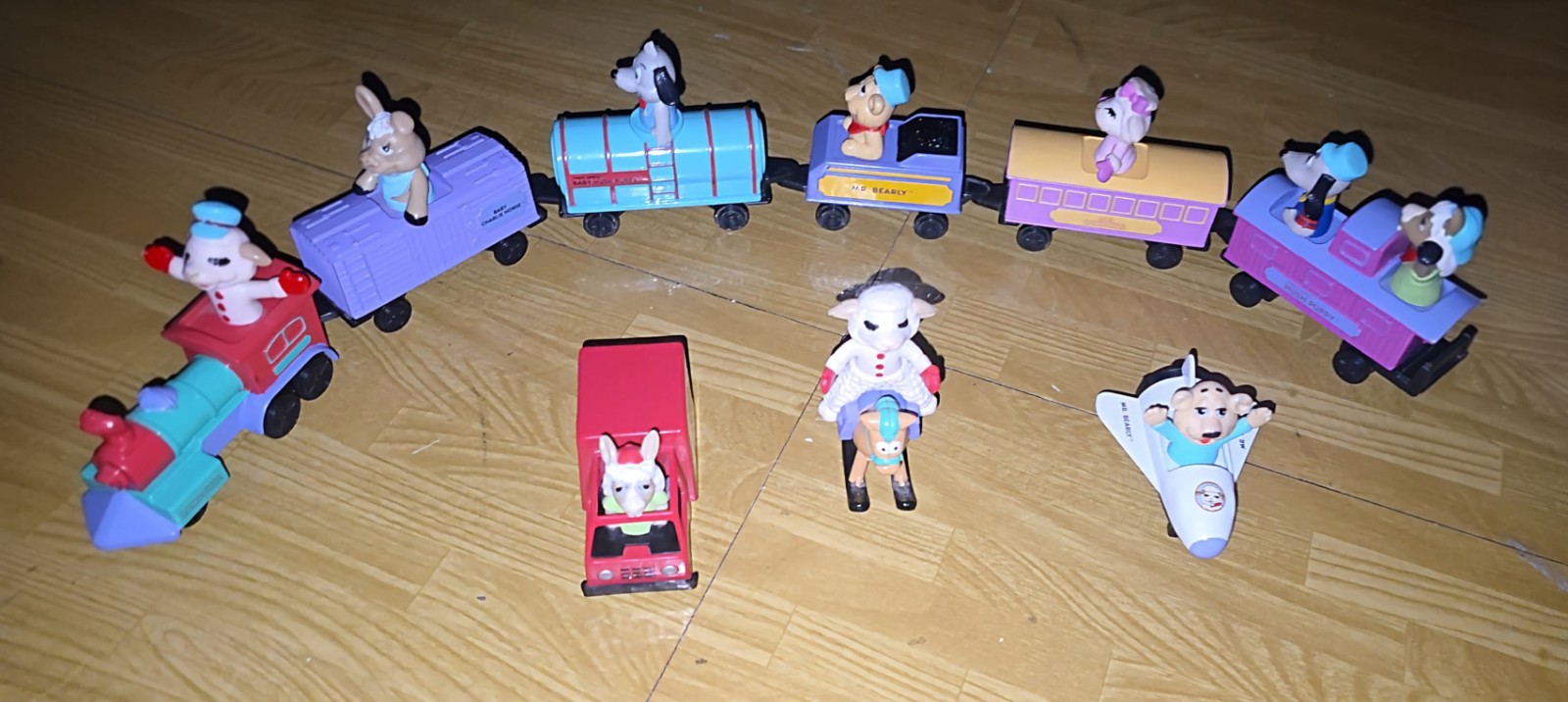 ERTL Shari Lewis Lamb Chop & Friends Figurine Lot And Train Cars 1994 Vintage