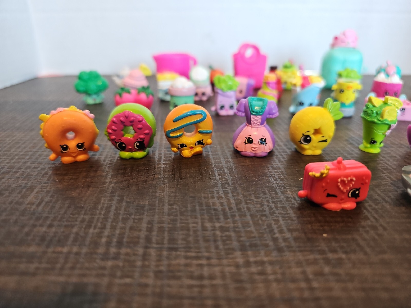 Shopkins Lot of 39 Shopkins and Shopkins accessories Common/Uncommon/Rare