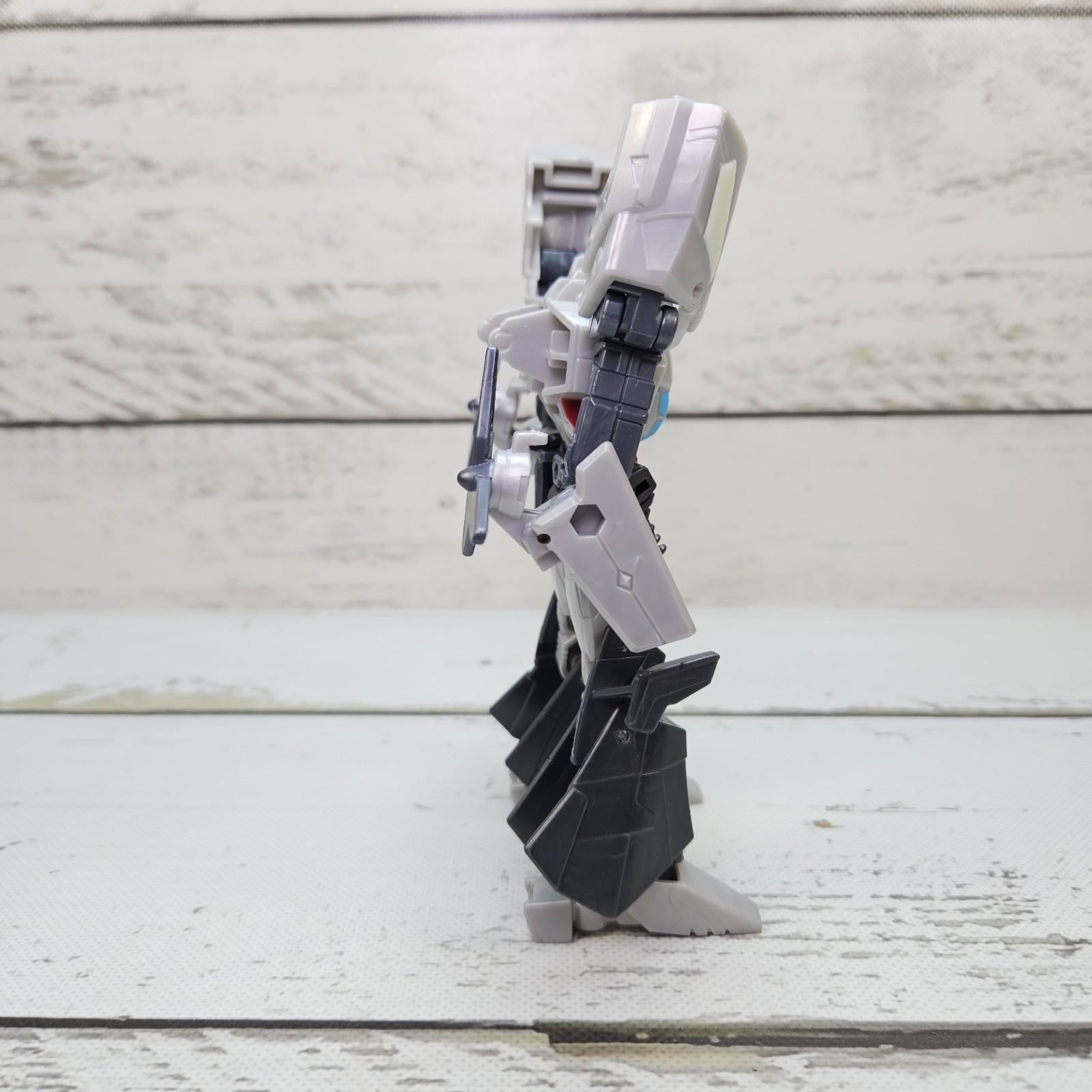 Hasbro Transformers Earthspark Megatron Deluxe 2023 5&Prime; Adjustable Action Figure