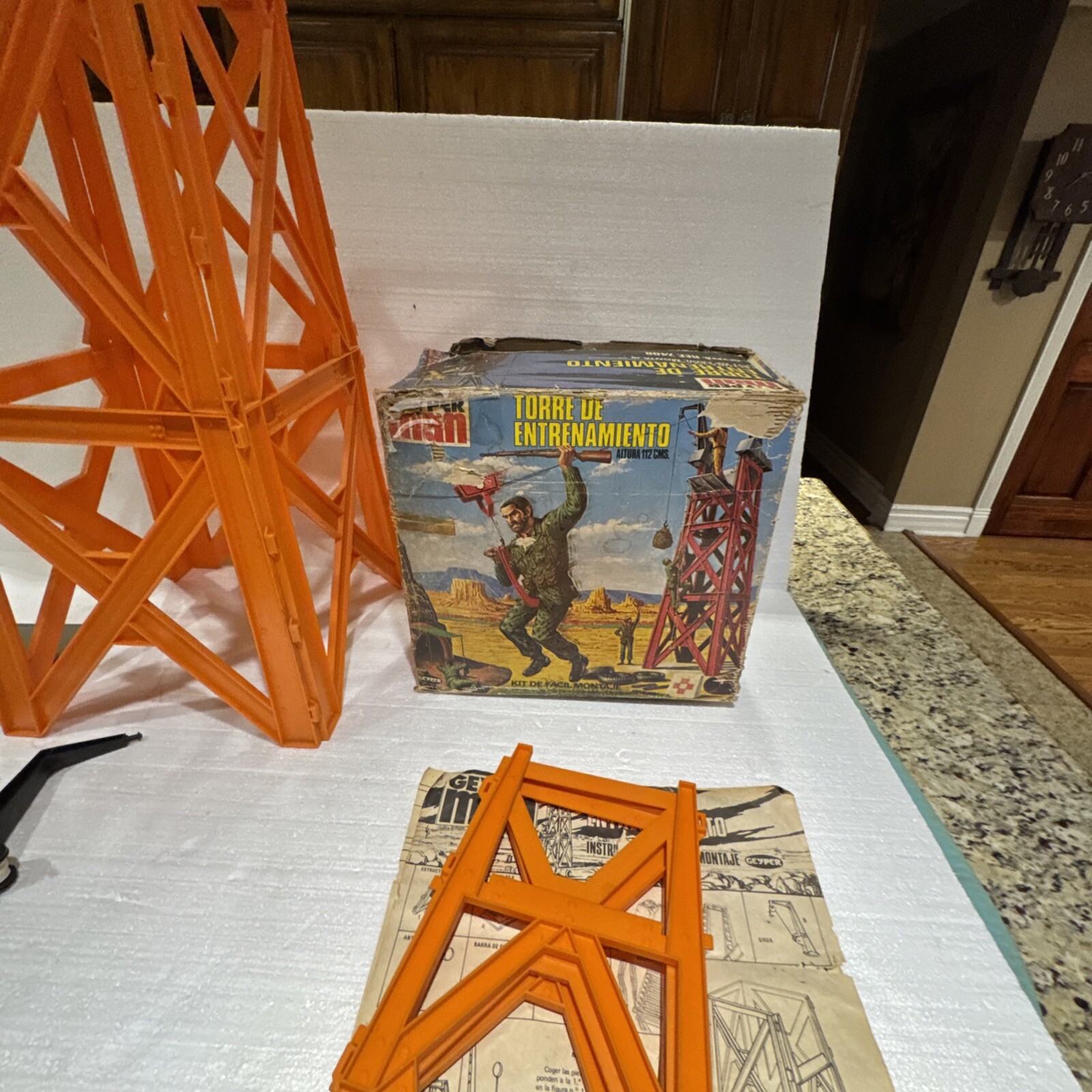 Geyper Man ACTION MAN TRAINING TOWER Spanish Version MANUAL, Not Complete