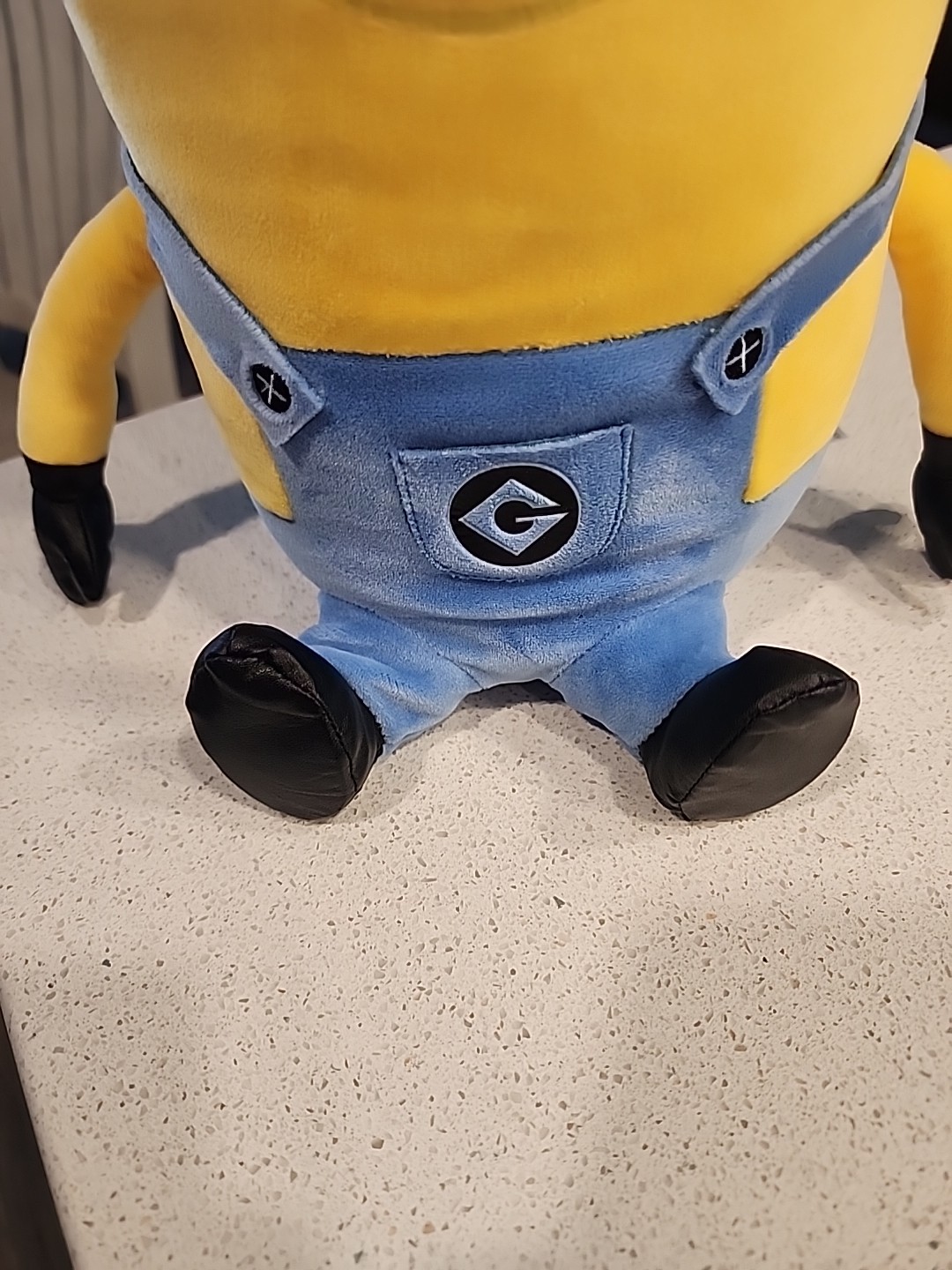 Universal Studios Exclusive Minion Mayhem 14&Prime; Kevin Plush Despicable Me Minions