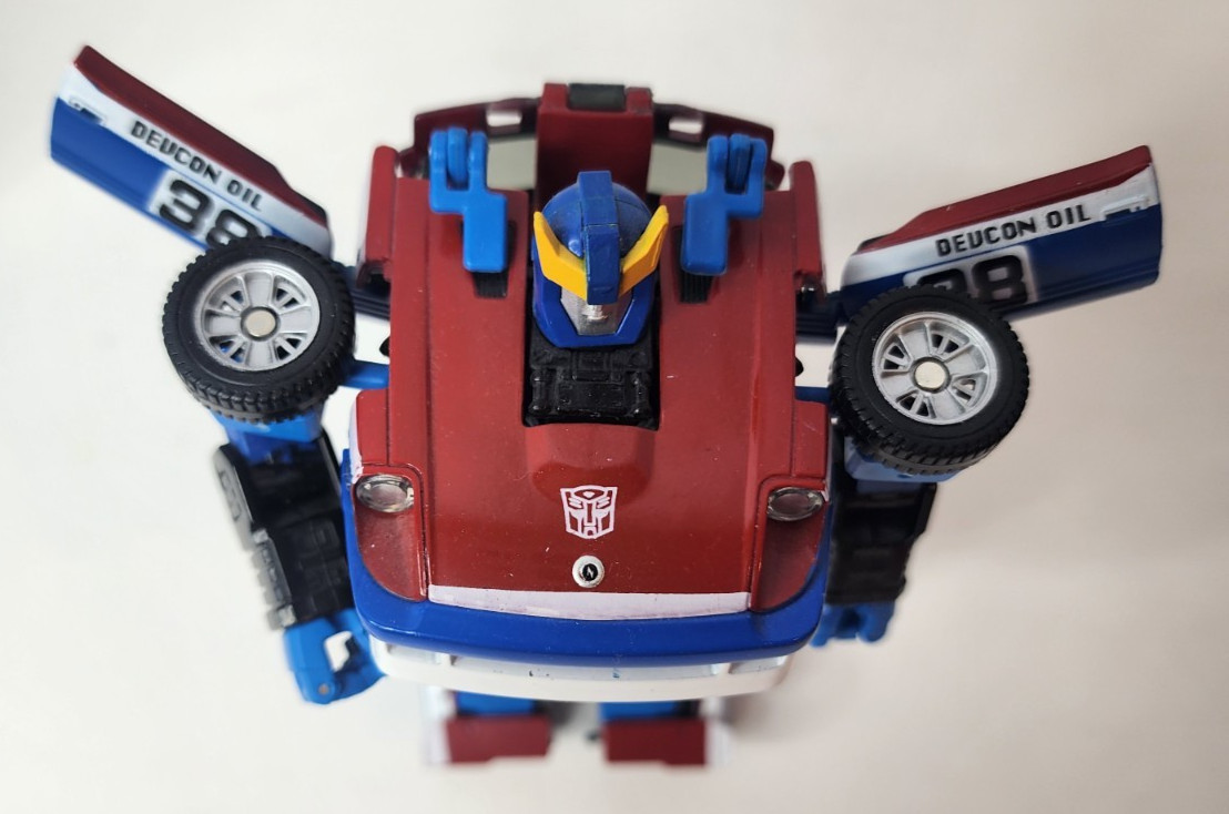 Takara Transformers Smokescreen 6.5 in Action Figure – MP-19 Broken Parts/Repair