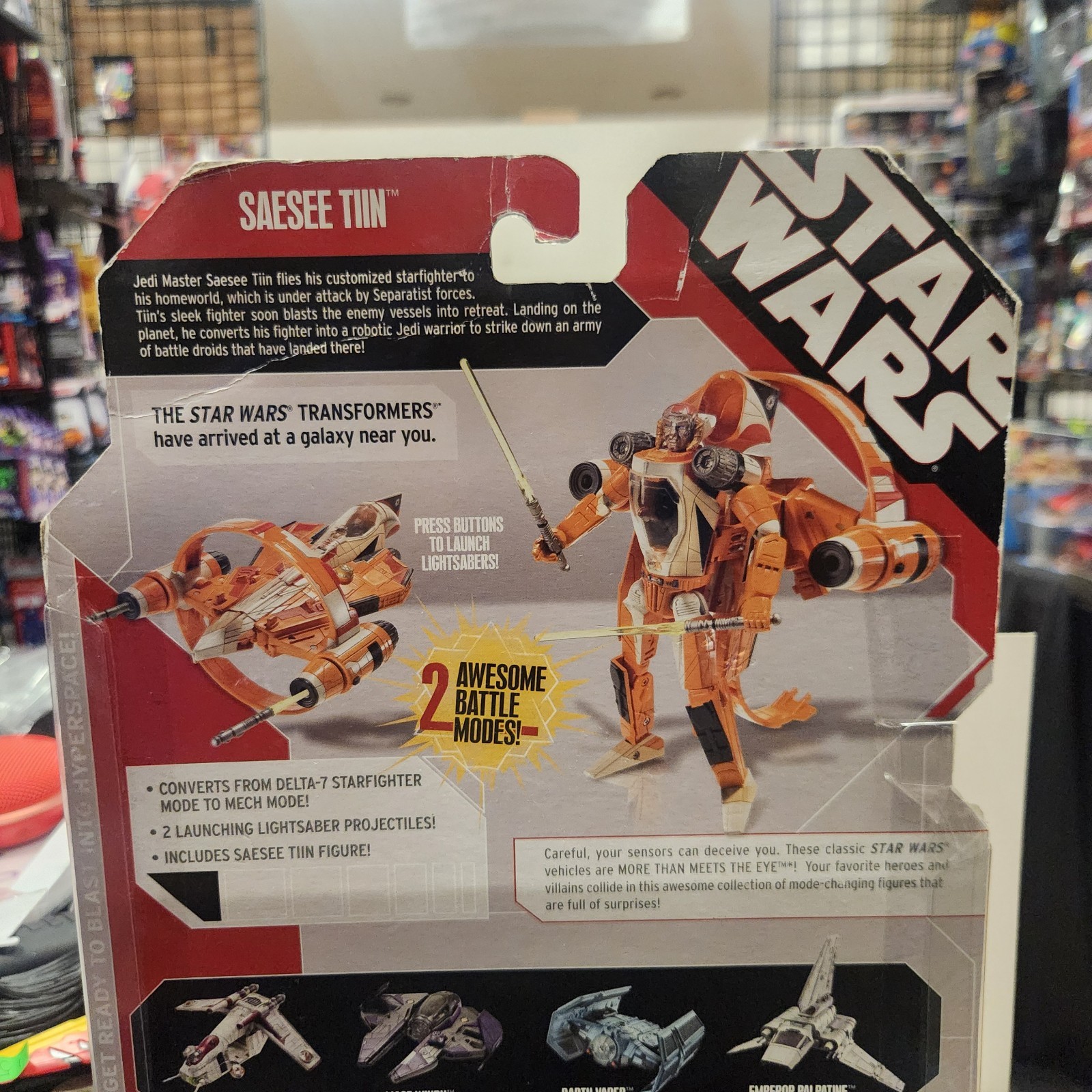 Hasbro Star Wars Transformers Saesee Tiin & Episode 2 Starfighter Action Figure