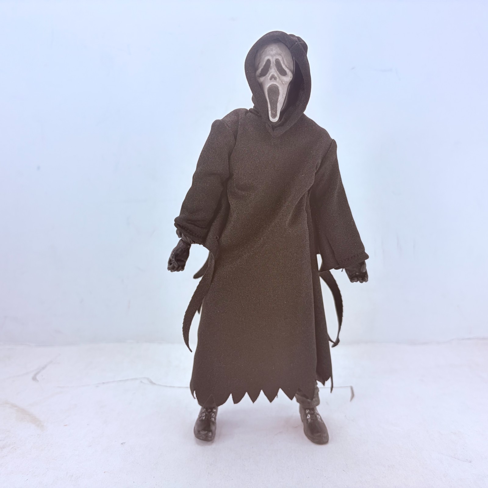 Ghost Face Takes Manhattan Scream w/Weapons 7&Prime; Horror Moive Action Figure Toys