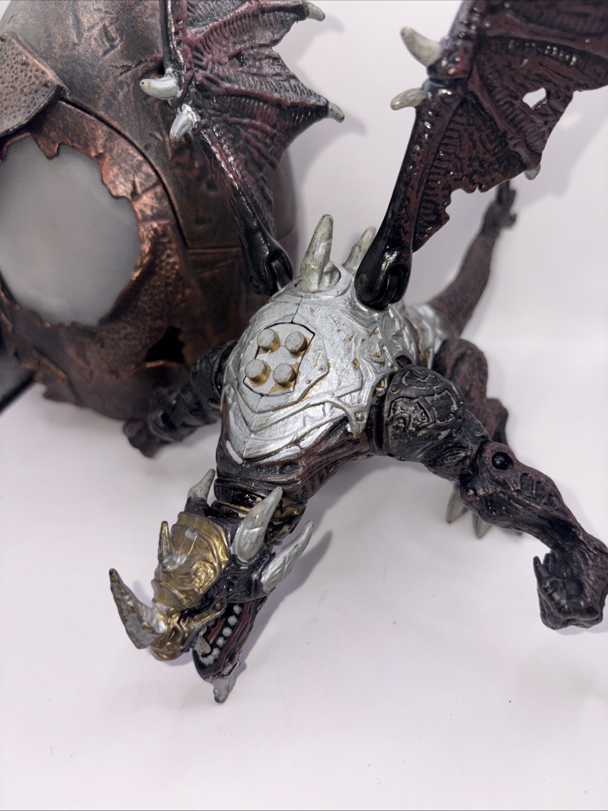 Mega Bloks 2005 Dragons Metal Ages 9843 Ferrarius the Iron Armor Dragon