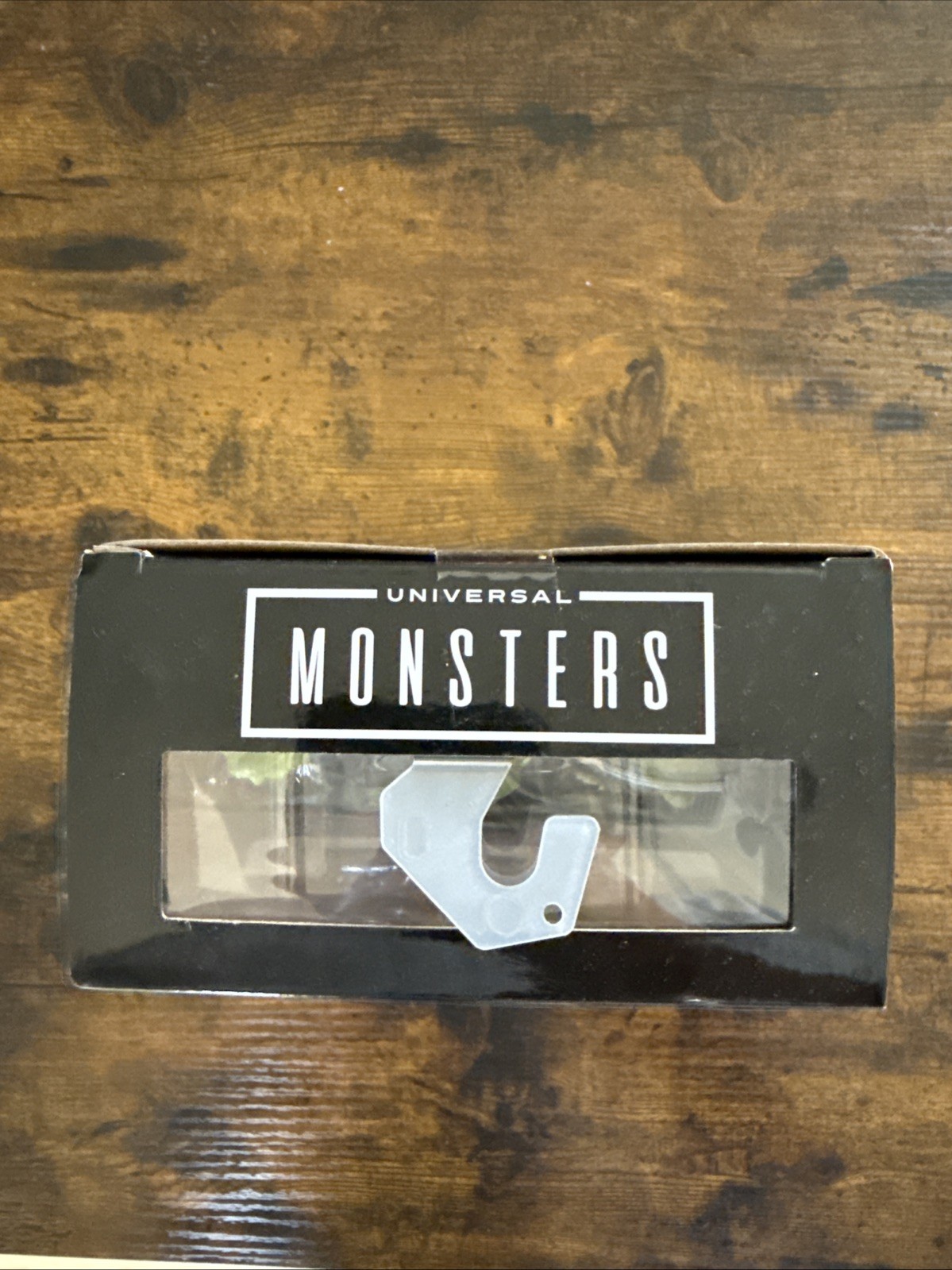 Universal Monsters 33763 Creature from The Black Lagoon Glow-in-The-Dark 6-Inch
