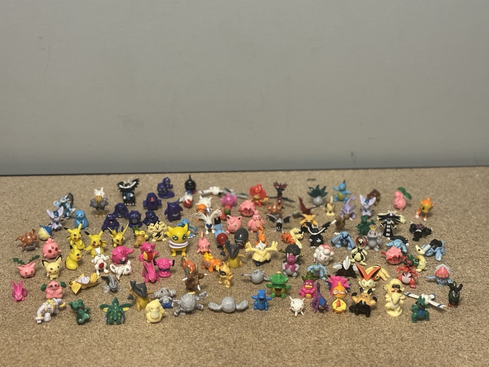 Pokemon Lot Of 115 Mini Figures Mini Figs Assorted Tiny Toys Catch’em All