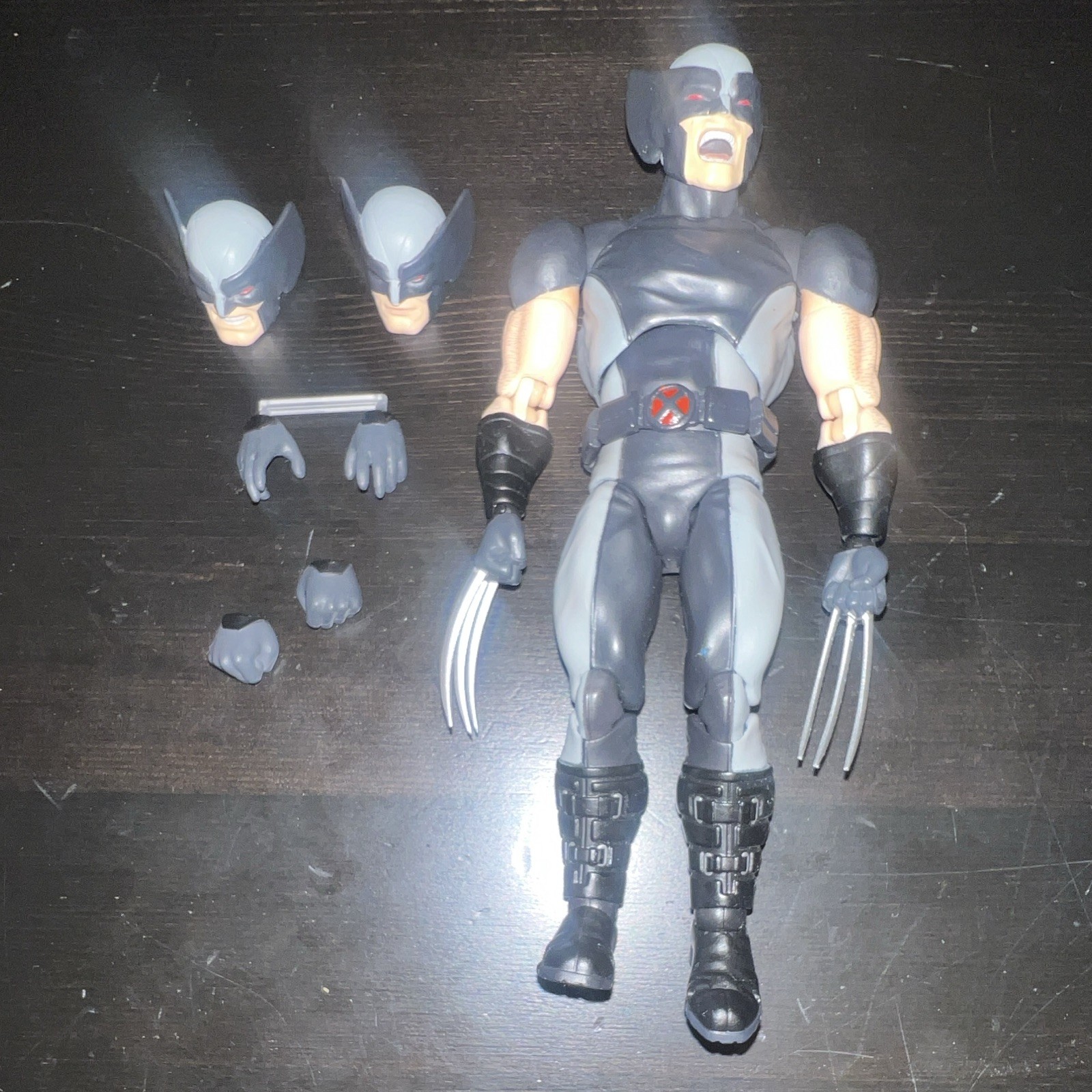 Medicom Toy MAFEX 171 Marvel Wolverine X-Force 6in Figure w/ Alt Heads/Hands