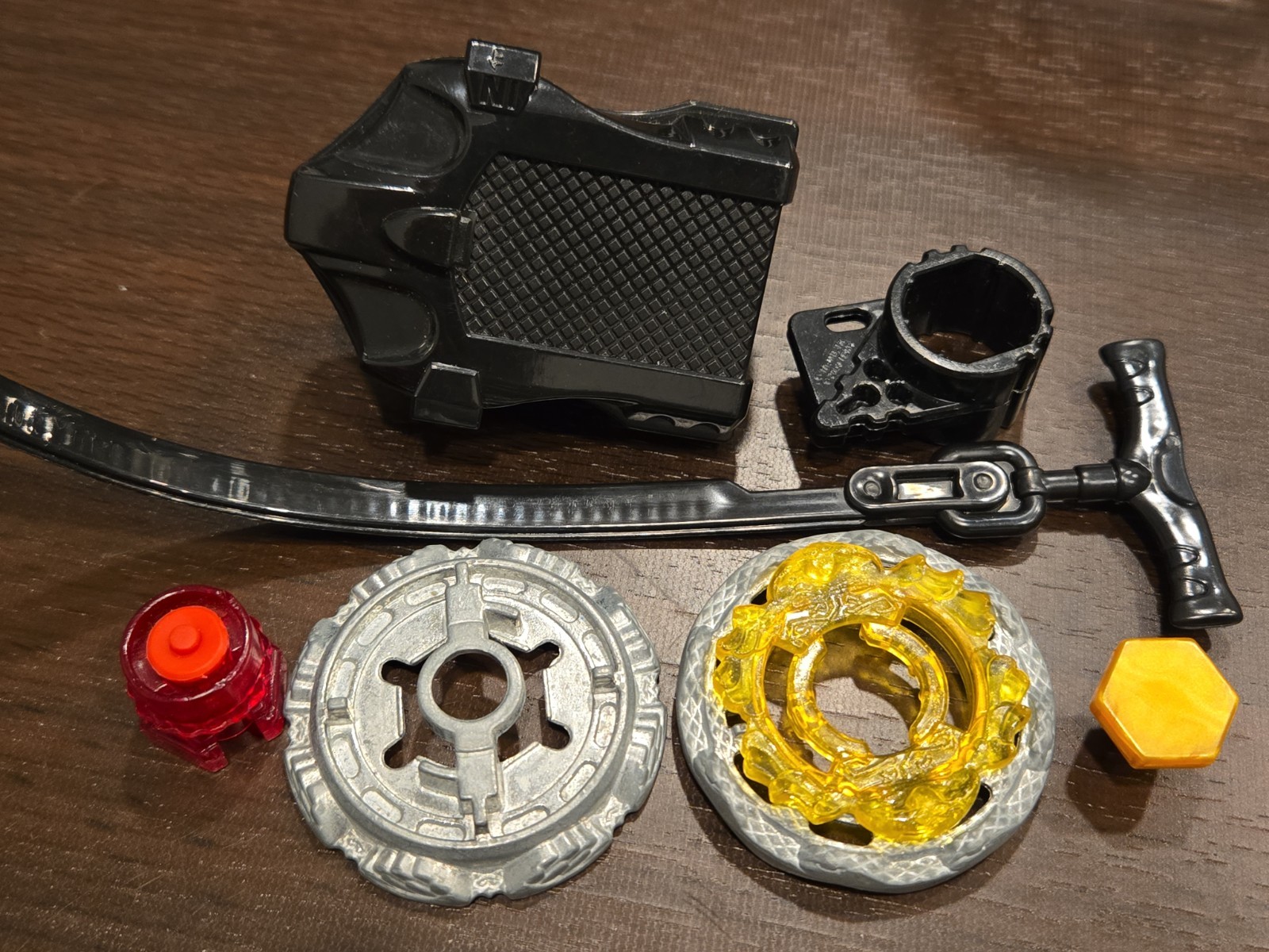 Death Quetzalcoatl 125RDF Beyblade 4D Takara Tomy Metal Fury With Launcher READ