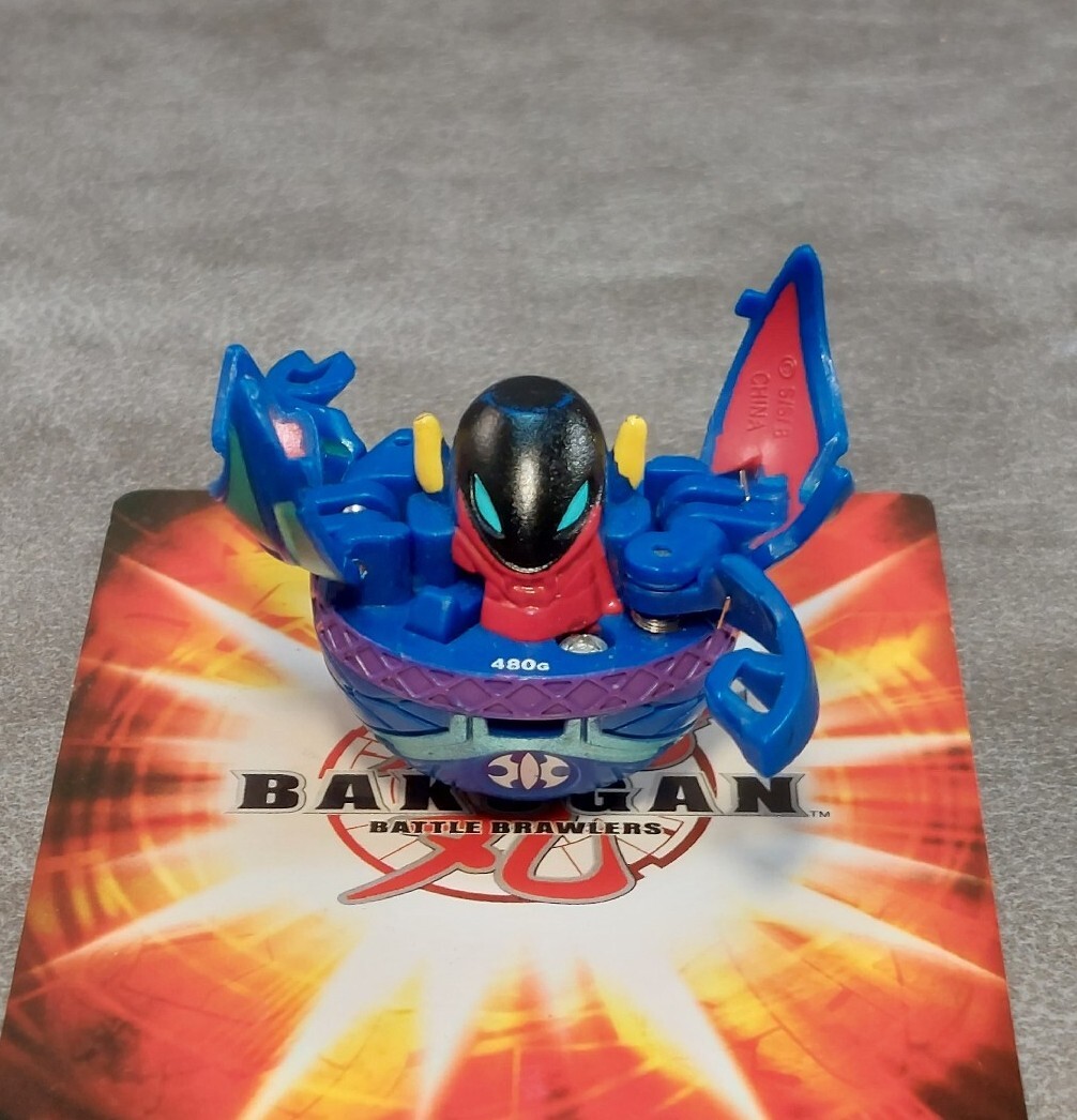 Bakugan Aquos Blue Preyas Diablo 480g + Random Metal Card