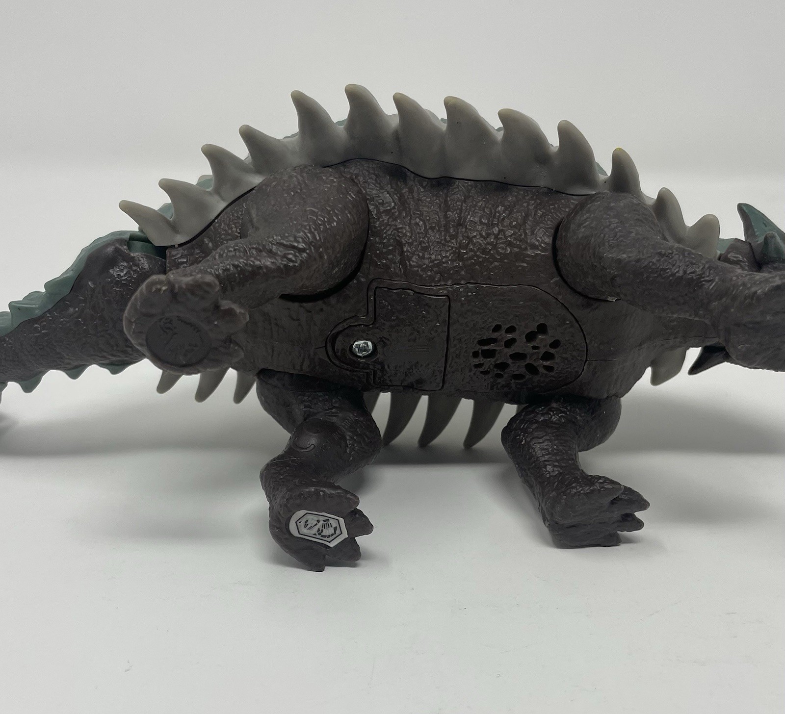 2017 Jurassic World Fallen Kingdom  Roarivores Ankylosaurus Needs Batteries