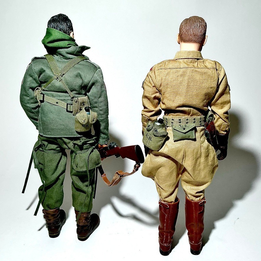 4 x Action Figures & (3) Dragon Models & (1) Blue Box, 1/6 Scale