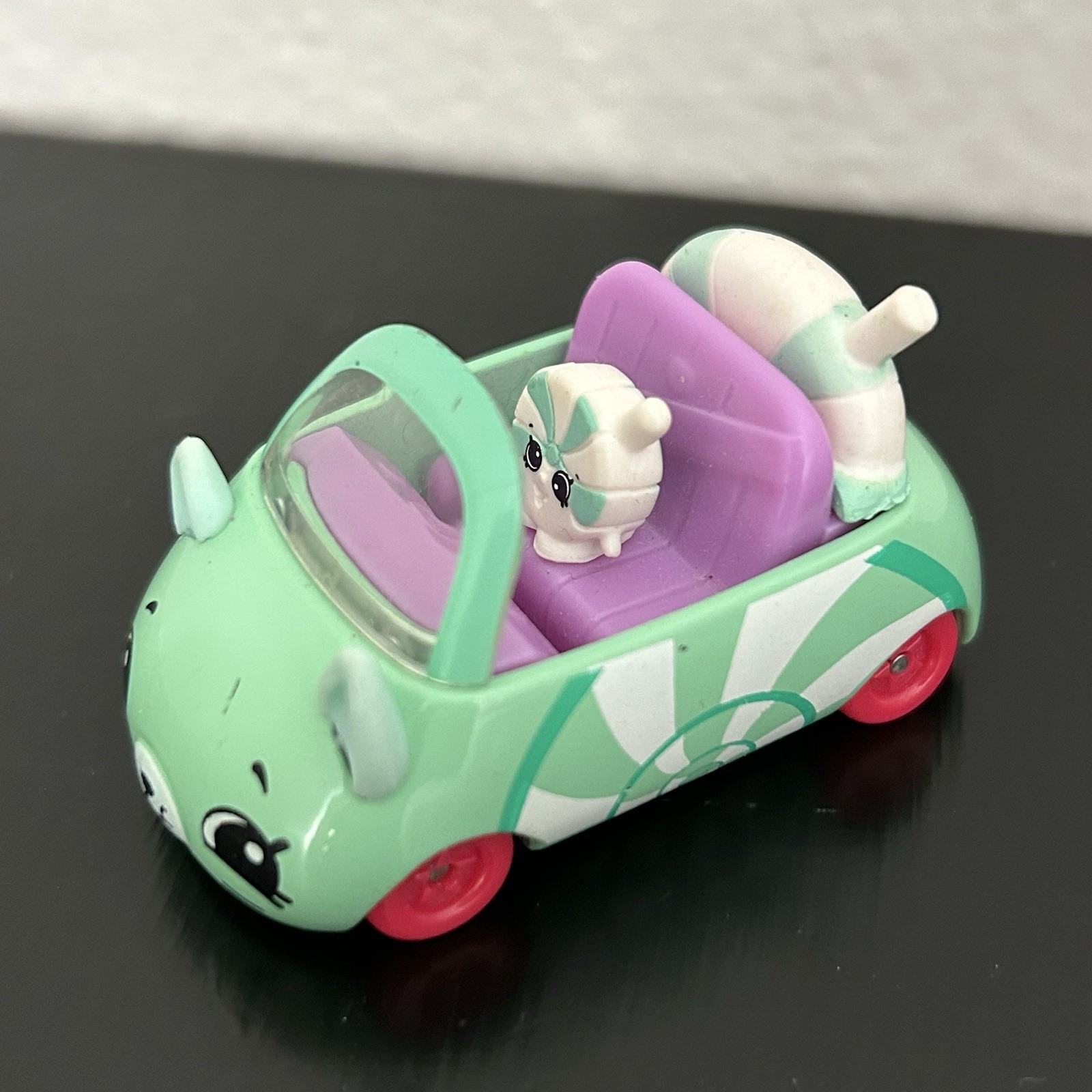 Moose SHOPKINS Cutie Car S1#26 MINT SPRINTER Candy Combo Die Cast w/ Mini Figure