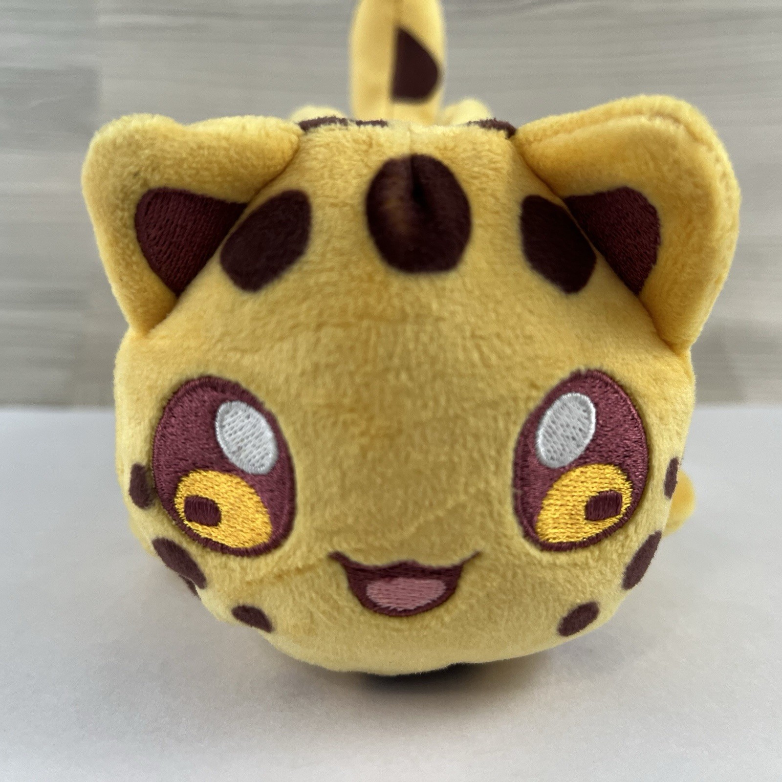 Aphmau MeeMeows Chocolate Chip Cookie Cat 6” Plush Litter 3 Sweet Treats 2023