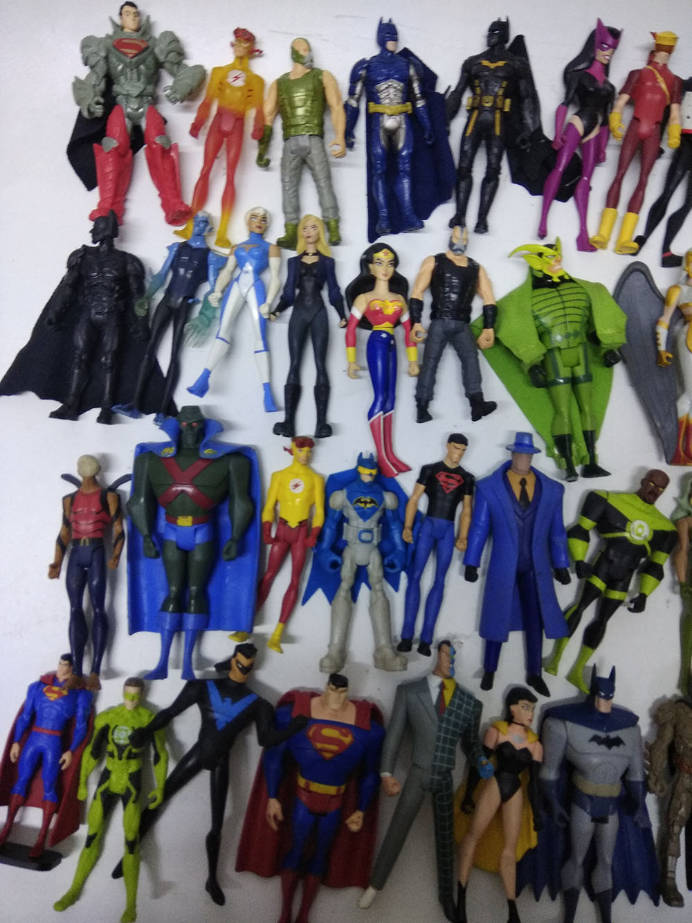 Random 5pcs 3.75&Prime; DC Universe Comics Figures Toys -No Repeat
