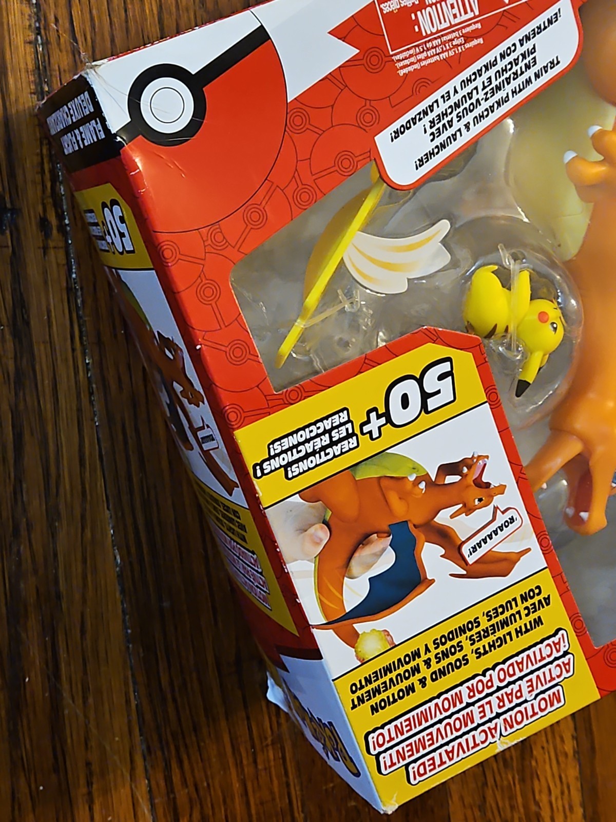 Pokemon Flame & Flight Deluxe Charizard Set Lights Motion And Sound! New In Box!