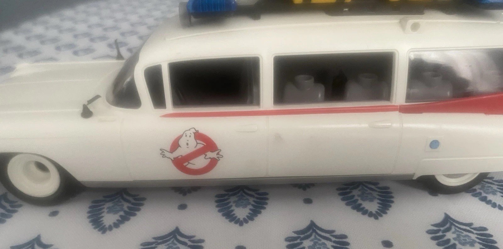 Ghostbusters Car With Working Lights And Figures Pre-owned