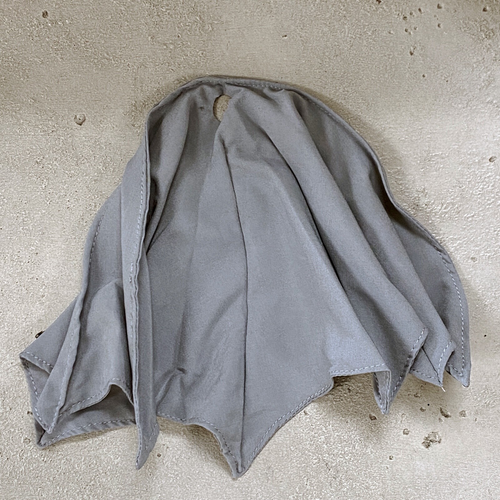 SU-MF-C-RTBAT: Grey Wired Cape for McFarlane Batman (Bat-Manga)