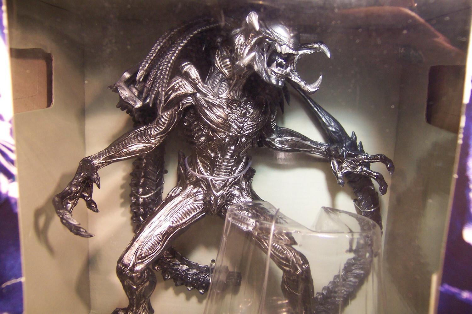 ALIEN VS PREDATOR 2: BLACK PREDALIEN 8 inch DELUXE ACTION FIGURE AVP REQUIEM NEW