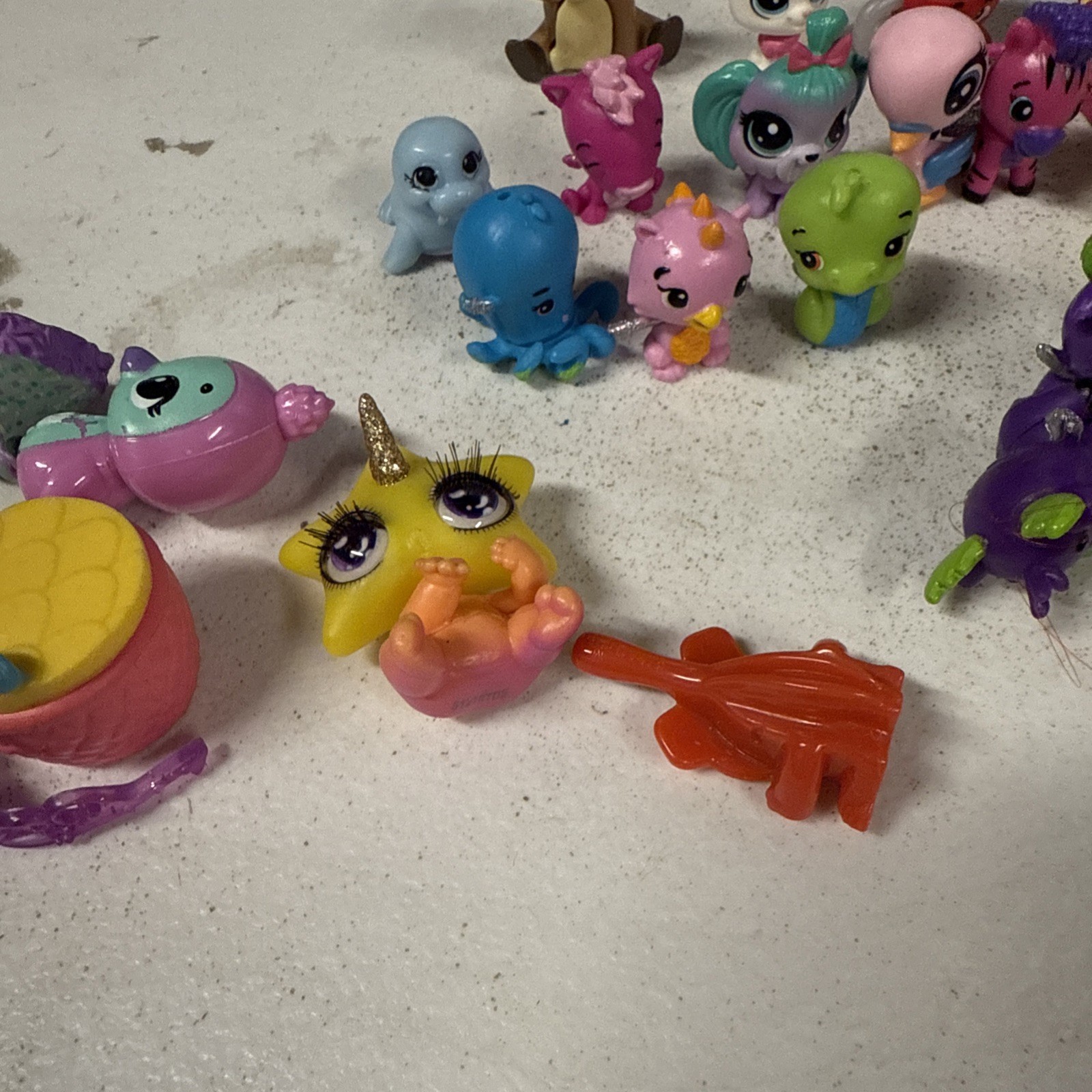 LOT OF 54 Hatchimals CollEGGtibles Glitter Jems