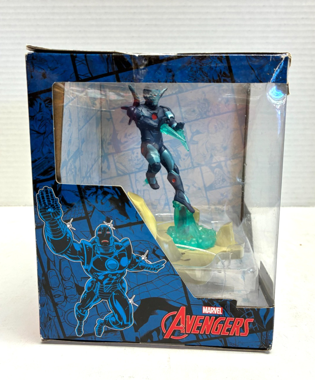 C5 Marvel Avengers 4.75&Prime; Iron Man Action Figure in Stealth Armor 015 NIB Zoteki