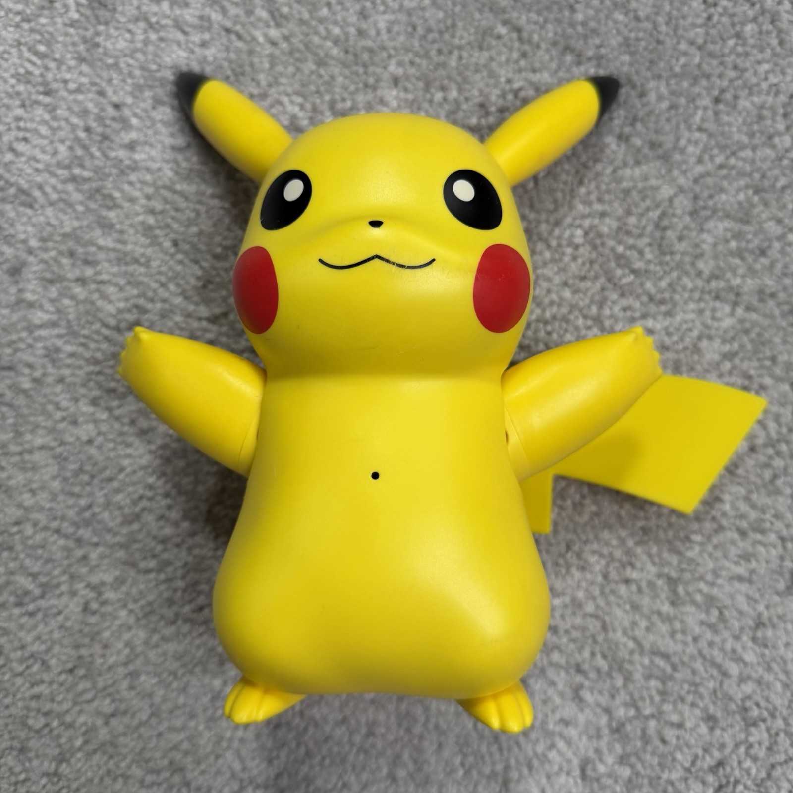 Pokemon Model #PKW3330 Train and Play Deluxe Pikachu with A Friend Like Tested