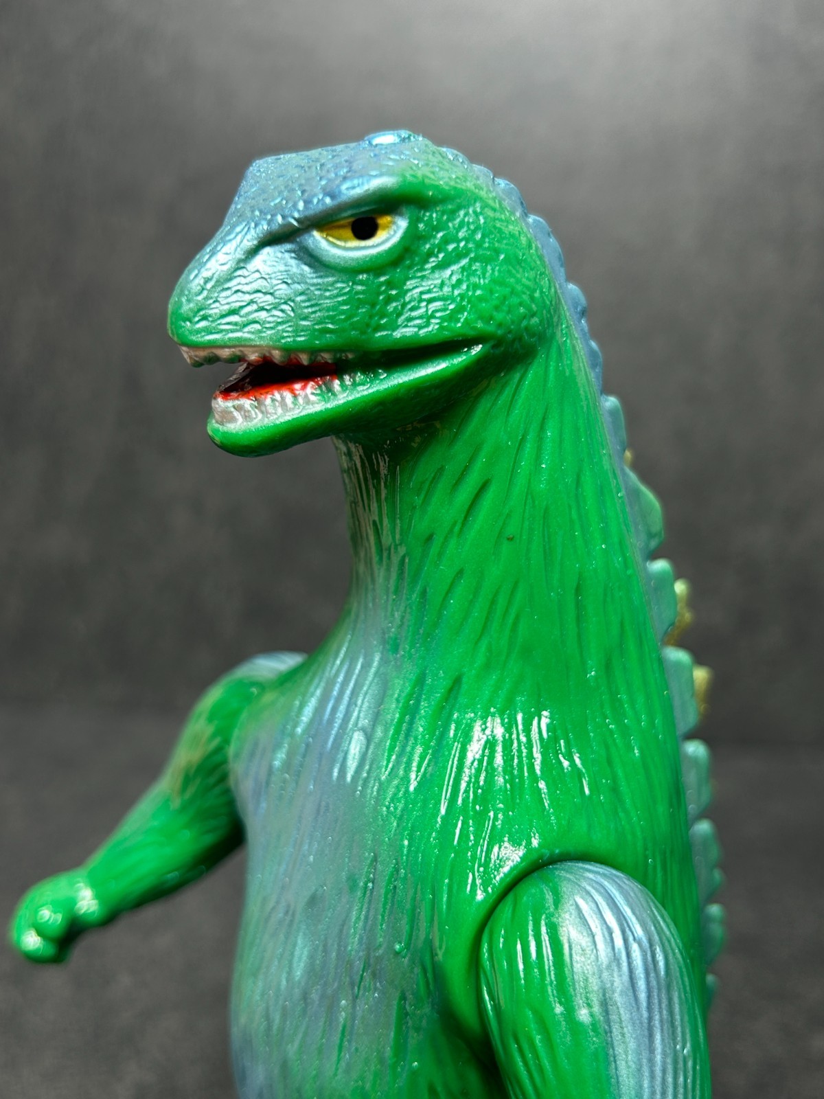 MARUSAN Godzilla J-Tail Green Sofubi 8.8&Prime; Soft Vinyl Figure 1999 w/ Header & Bag