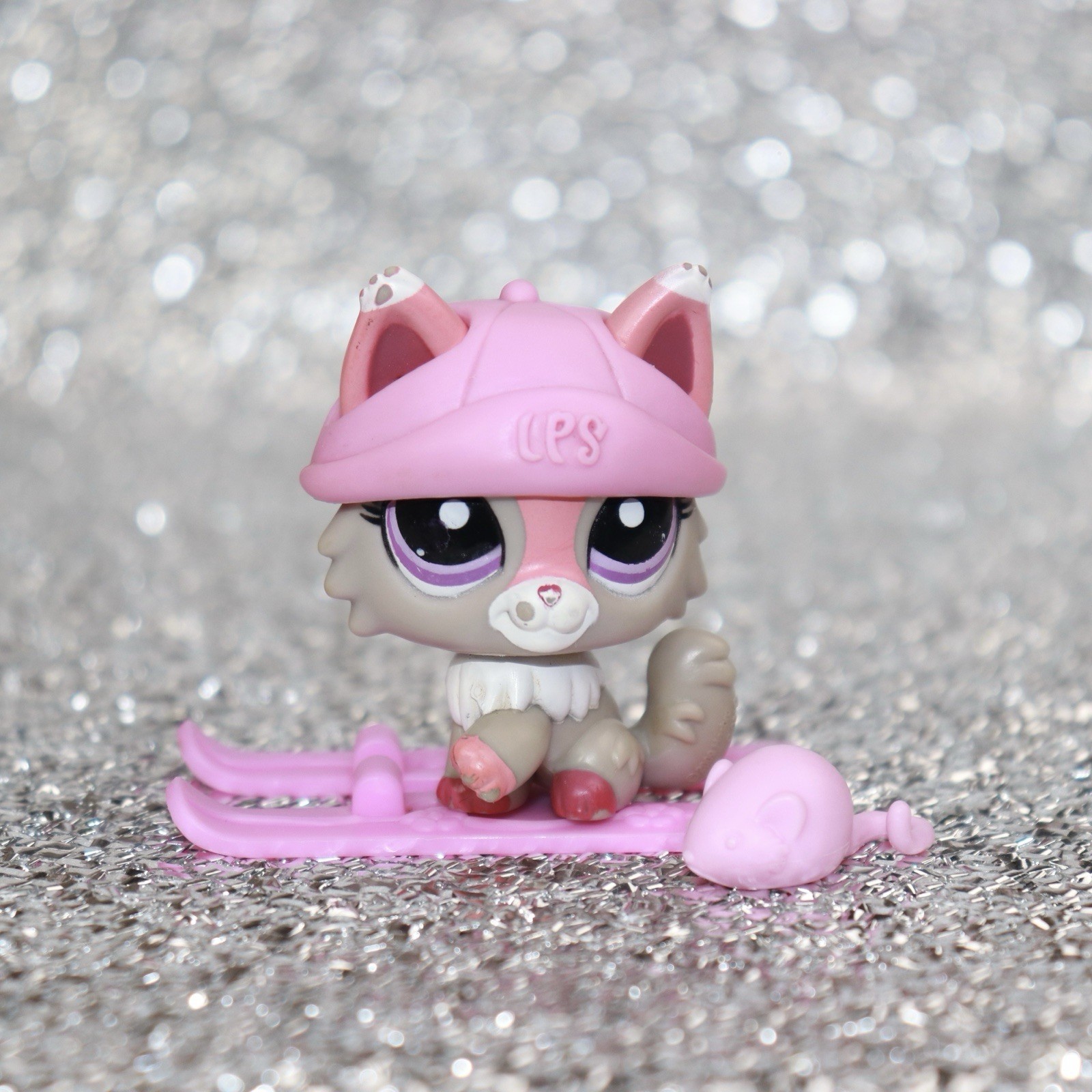 Littlest Pet Shop Authentic LPS #1921 Wolf Cat Pink/Grey Swim N Fish Set