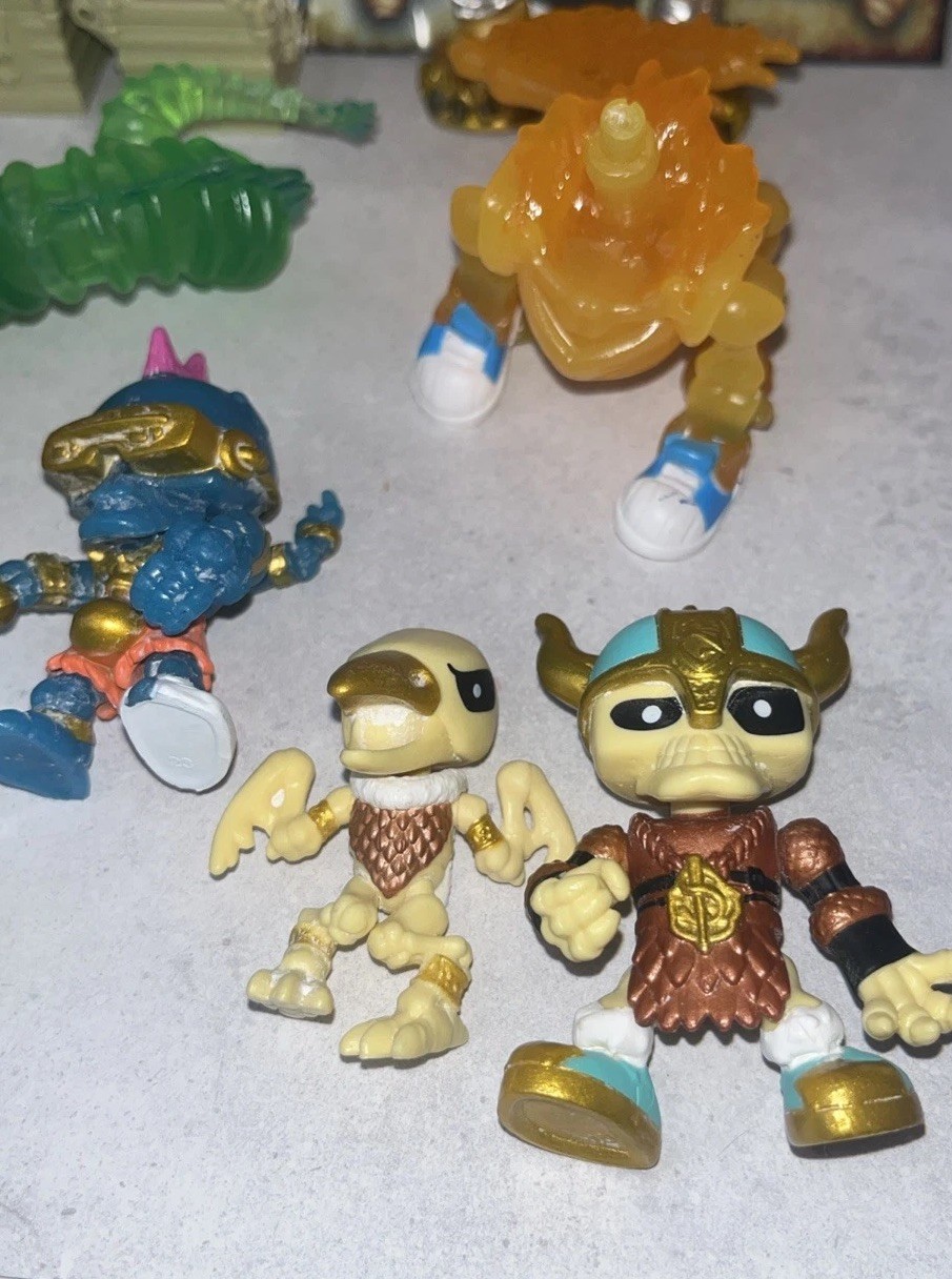 Treasure X Figures Accessories Weapons Tools Animals Dynasty King Flare Lot