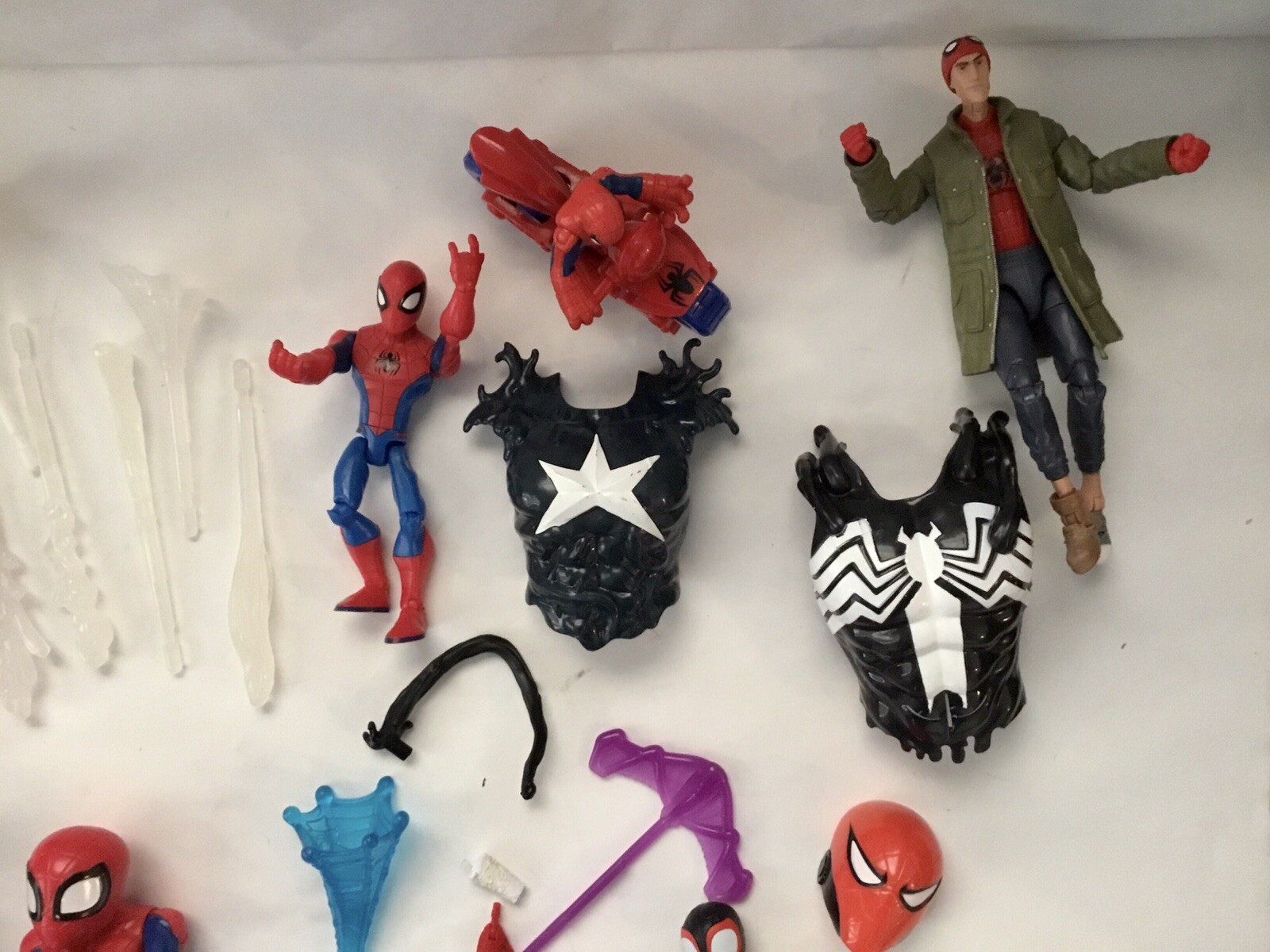 Marvel Action Figures, Armour,Face Mask,Webs,Small Body Parts, and More (33 pcs)