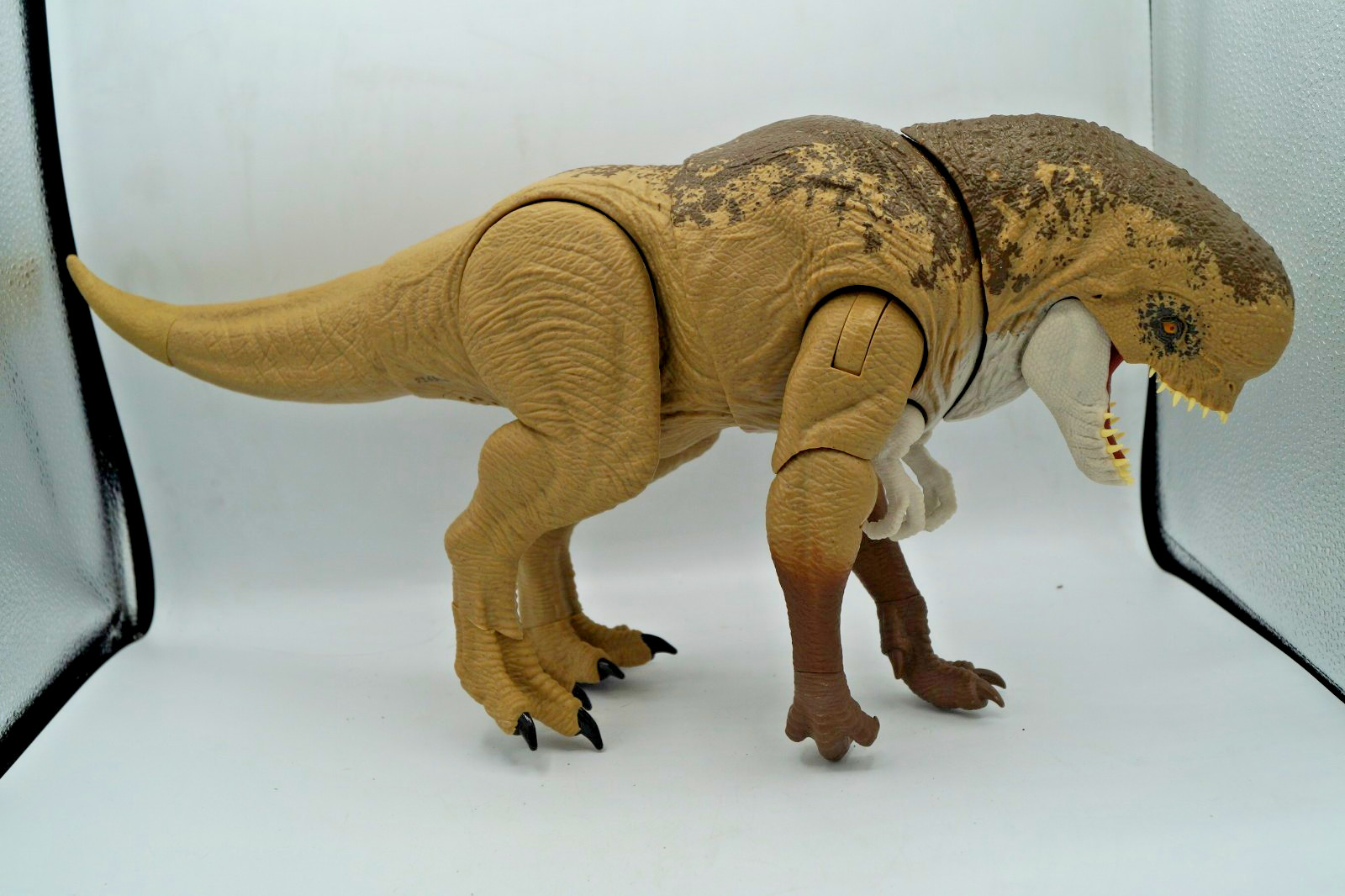 JURASSIC WORLD REBIRTH TRACK N CHOMP DISTORTUS REX RUMBLE ANIMATED W/ AUDIO