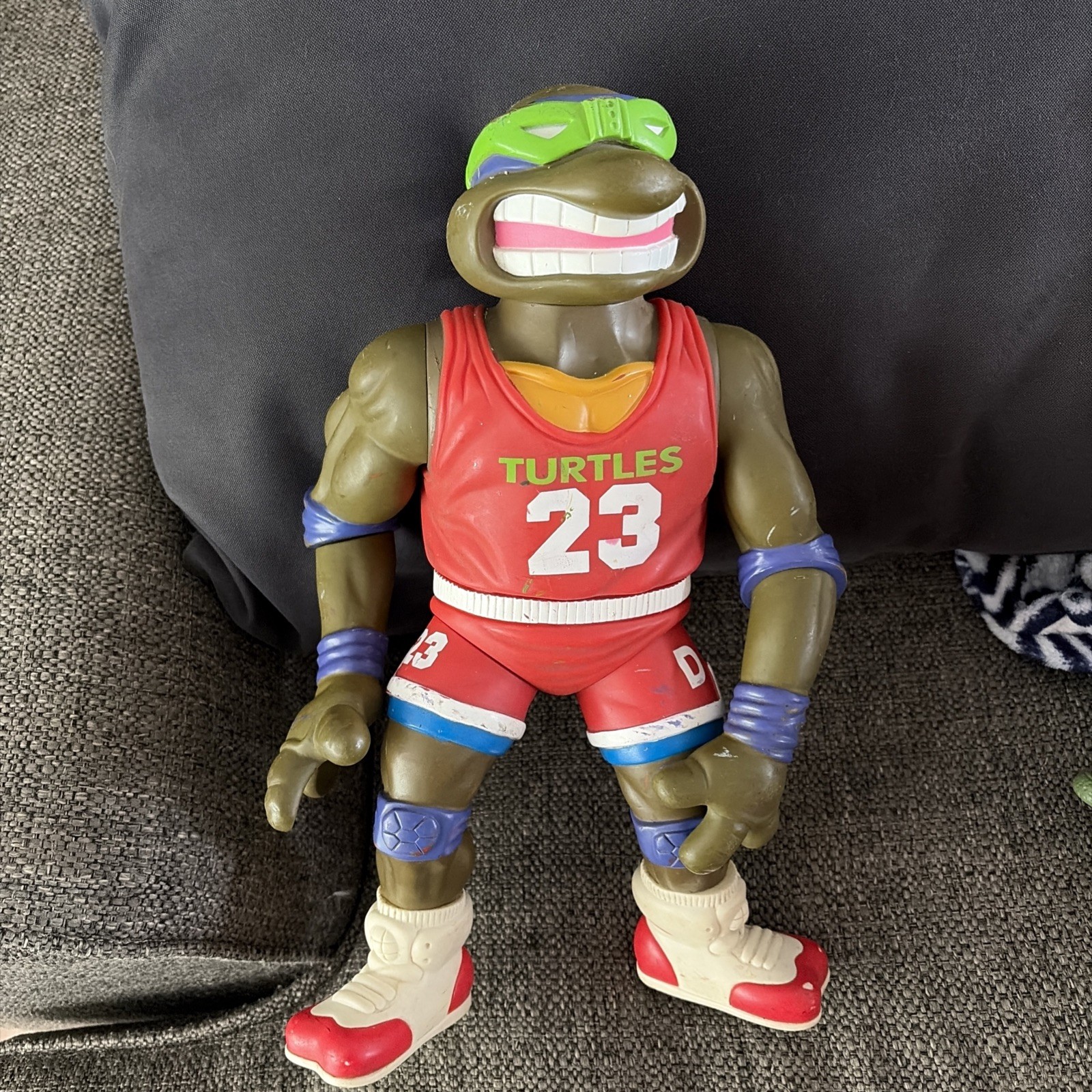 Donatello Vintage 1992 13&Prime; Ninja Turtles Giant Slam Dunkin #23 Basketball Figure
