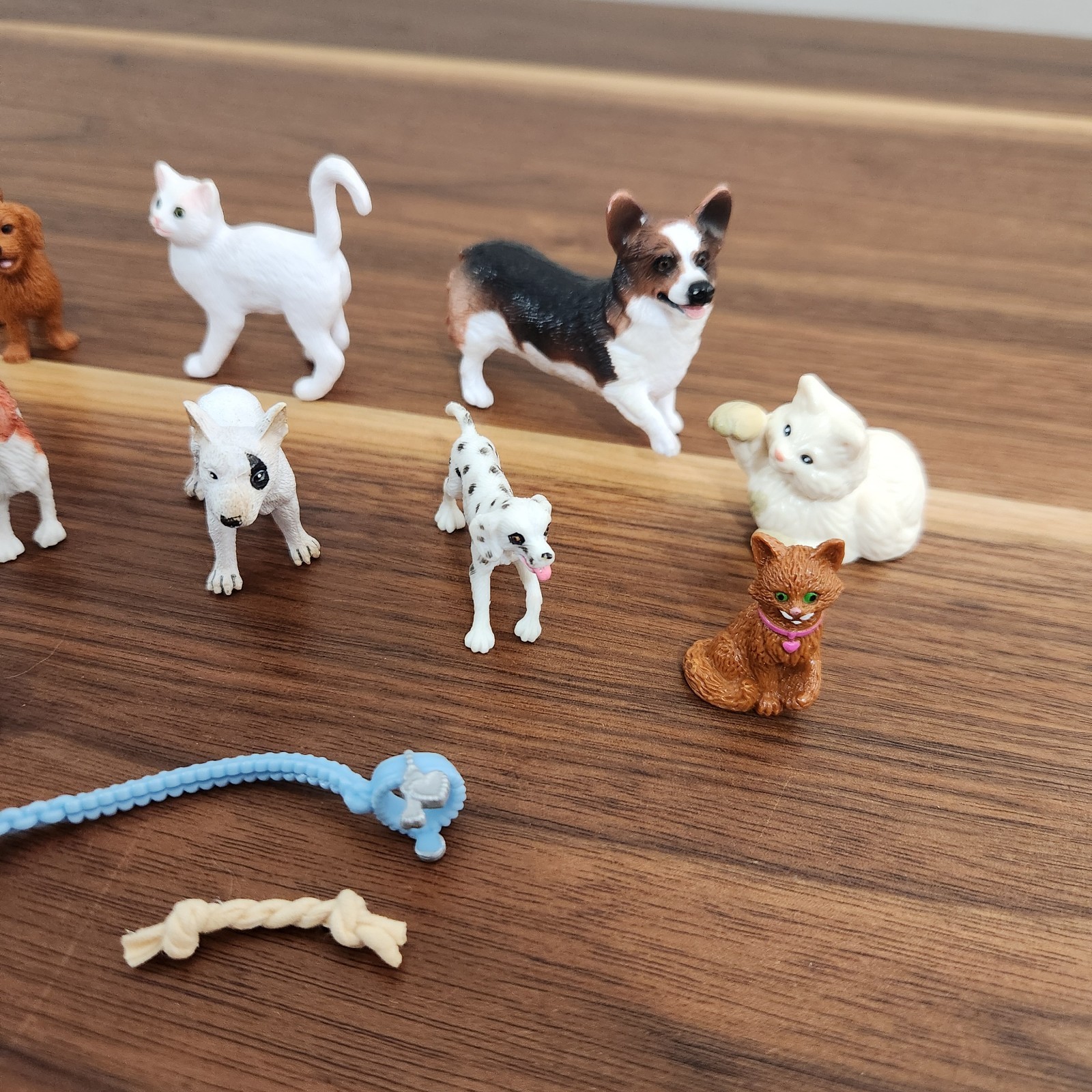 Puppy Dog Cats Mini Miniature Figurines Plastic Toys Dollhouse Size Lot of 13