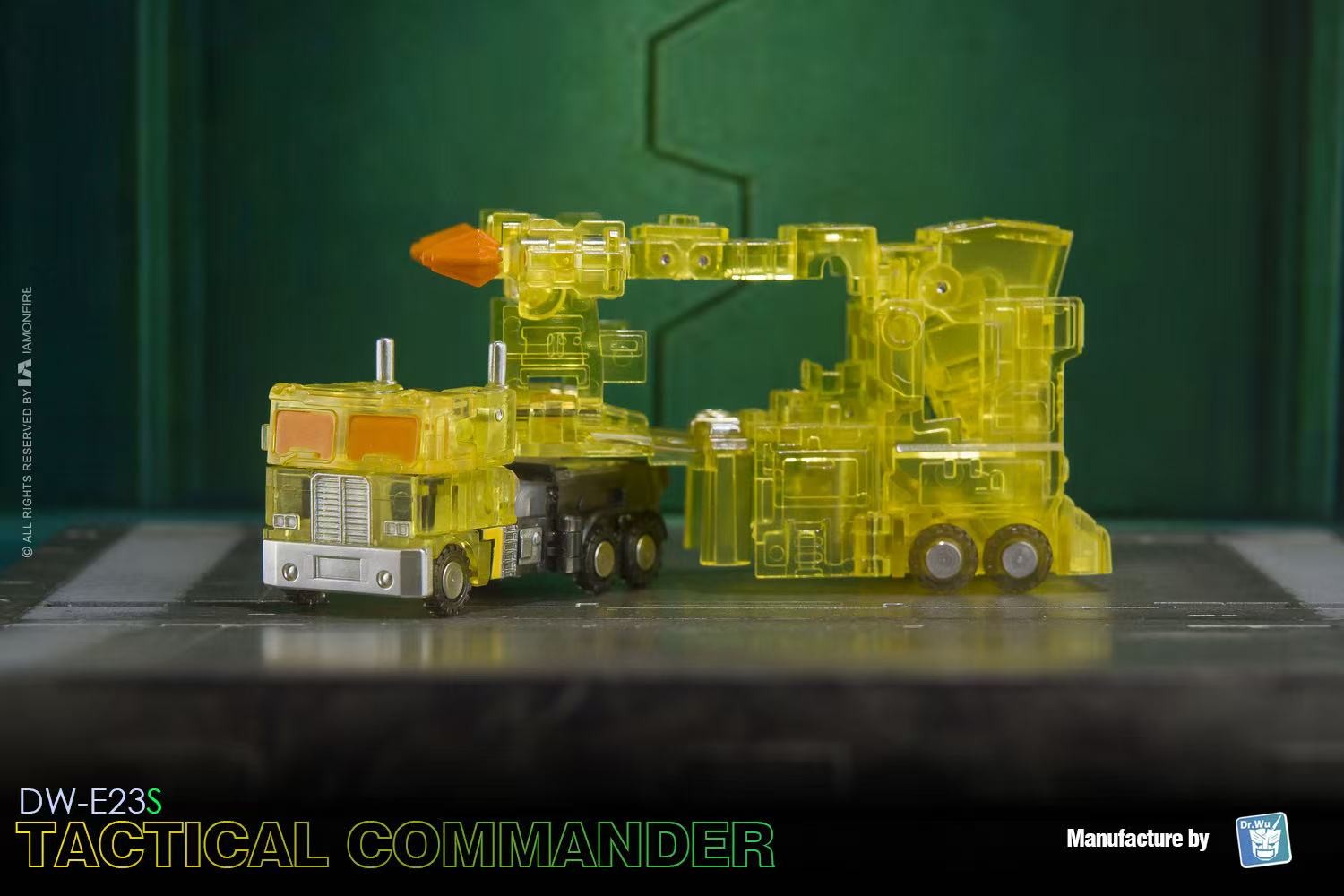 DR.WU DW-E23S TACTICAL COMMANDER Transparent Yellow Magnus MINI 6cm Robot
