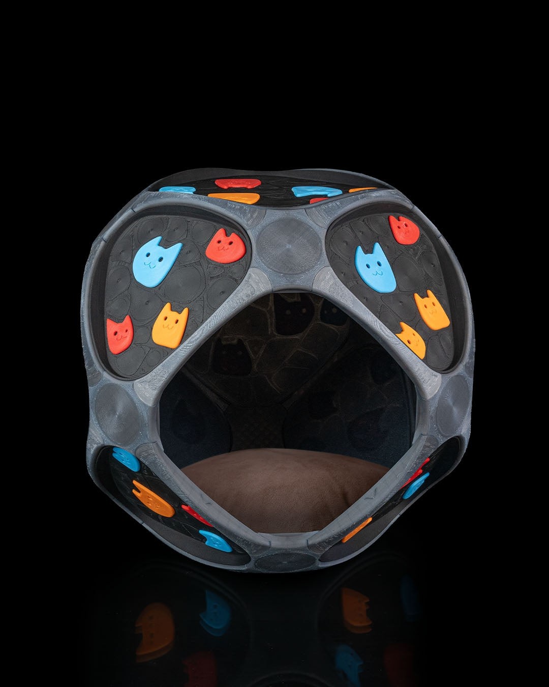 Kitty Pattern Pet Pod – 3D Printed Cat Face Pet House | Colorful Indoor Retreat