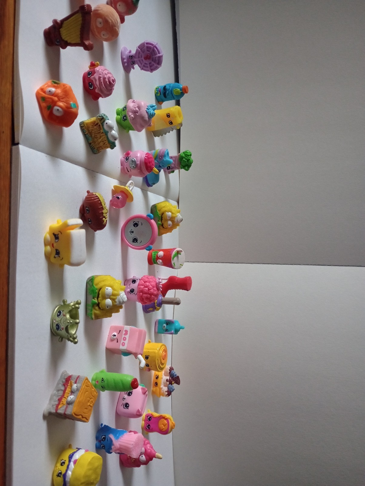 Shopkind All Different Seasons 20 Piece Lot no duplicates sent