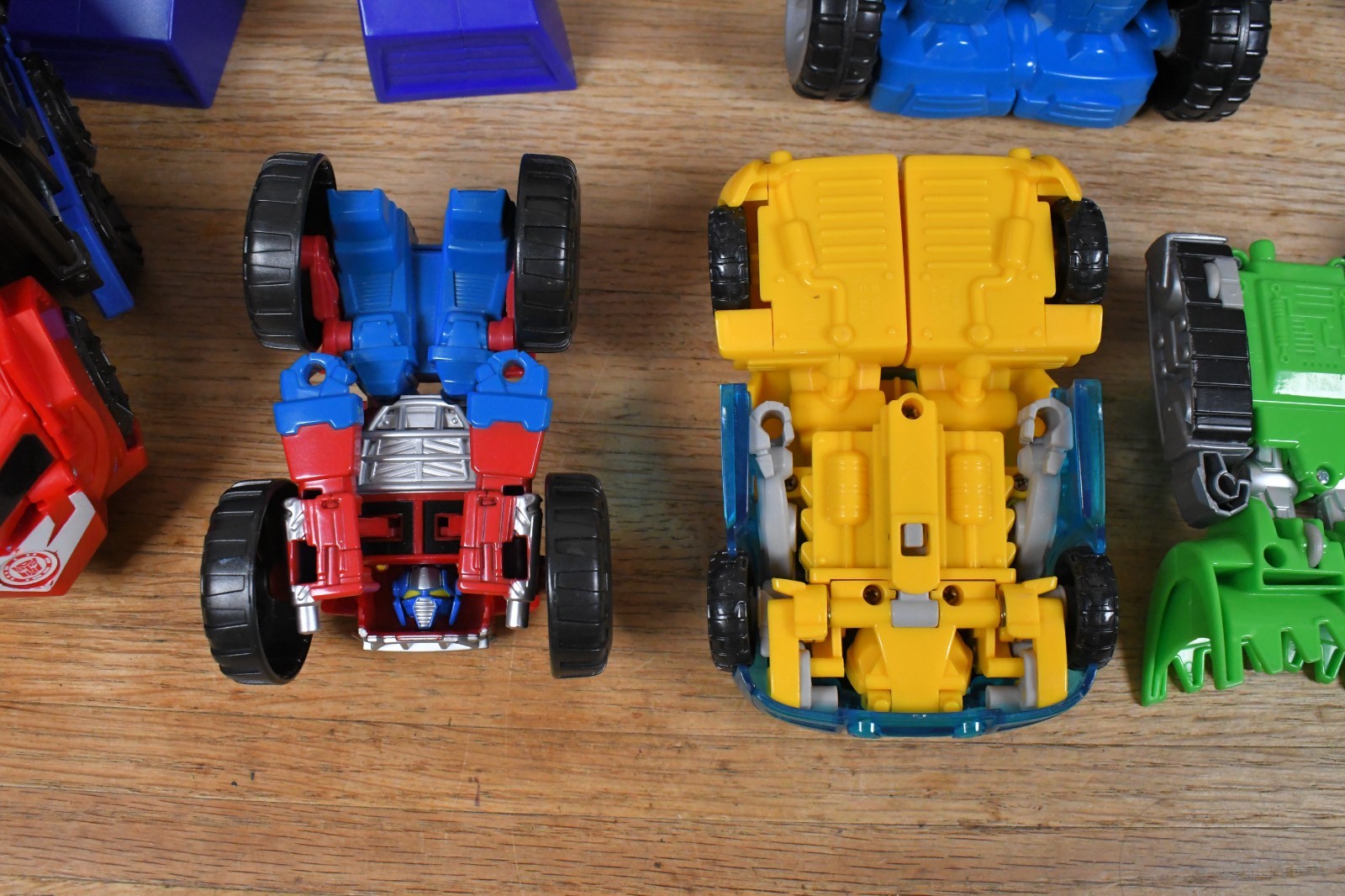 13x Transformers Playskool Heroes Rescue Bots 12&Prime; to 4&Prime; in Size
