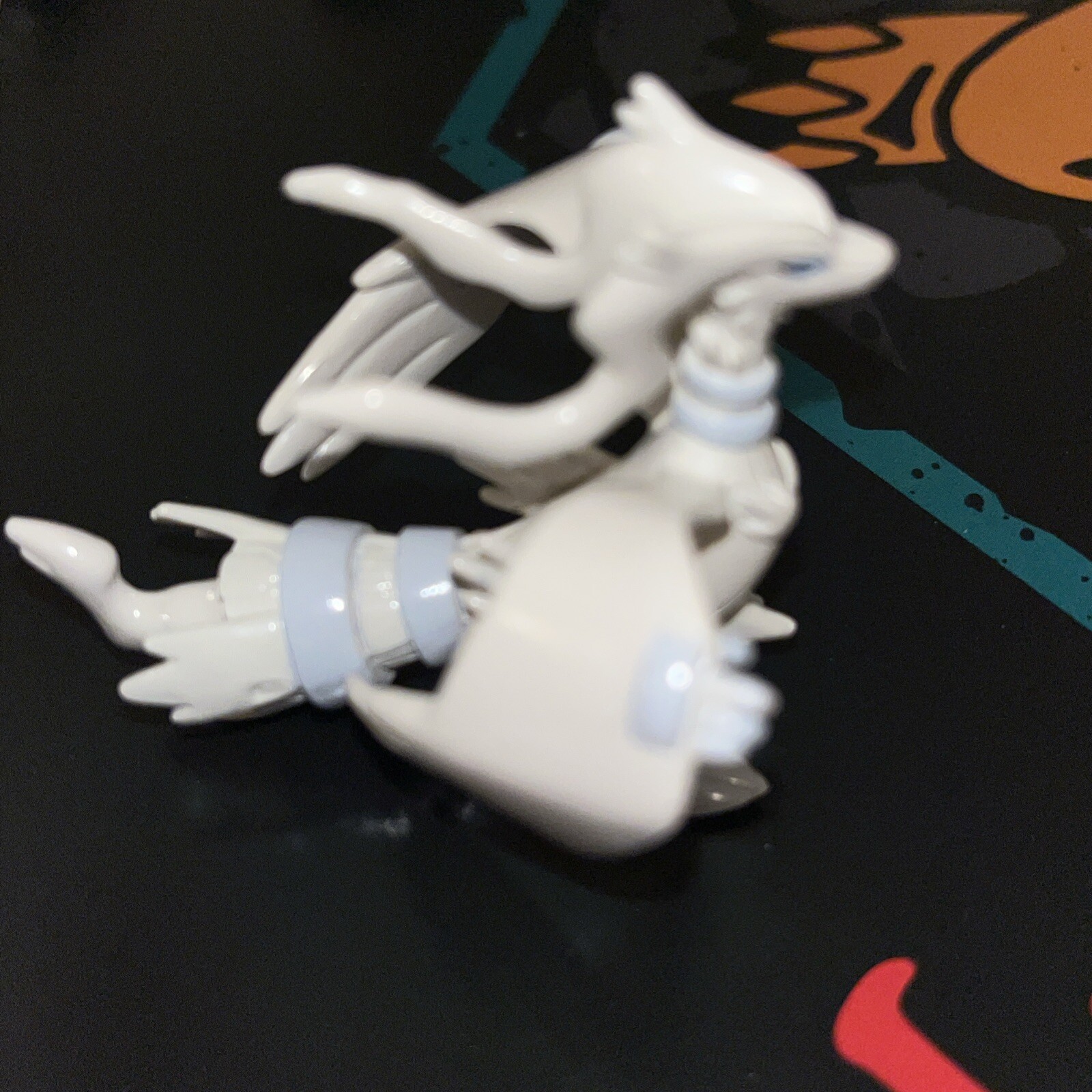 2011 Pokémon Collection Reshiram 2&Prime; Figure New in Original Packaging
