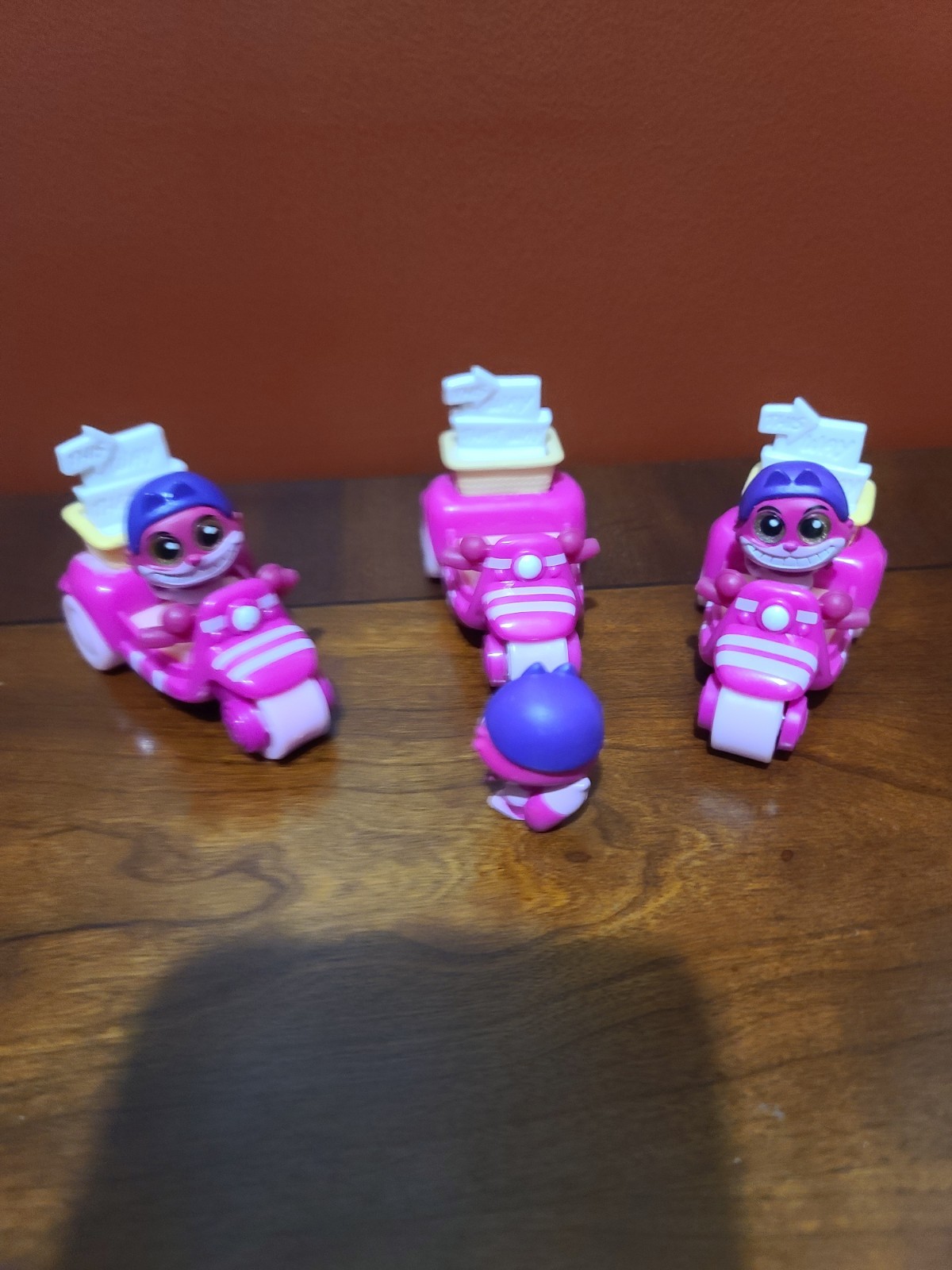Disney DOORABLES CHESIRE CAT Let’s Go Road Trip vehicle with figure Lot of 3