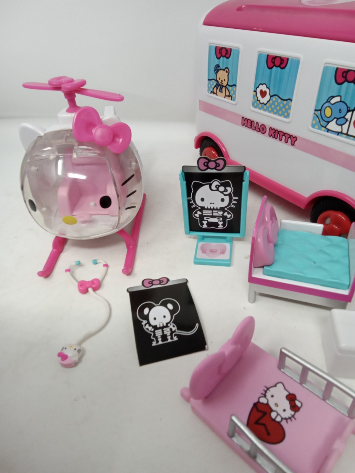 Hello Kitty Ambulance Helicopter Figures & Accessories 2014 Sanrio