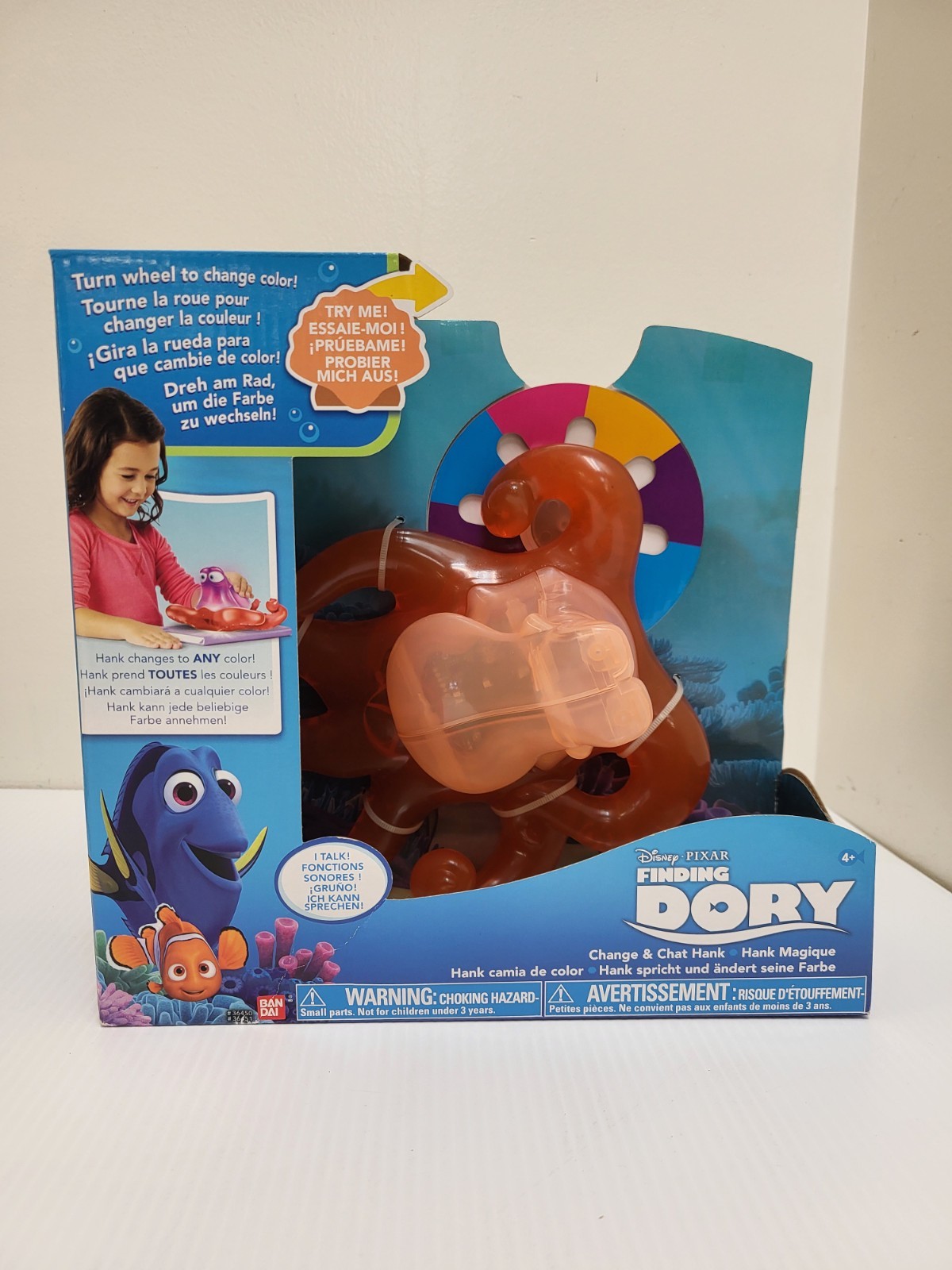 2016 Disney&rsquo;s Finding Dory Change & Chat Hank Light-up Color Changing & Sounds