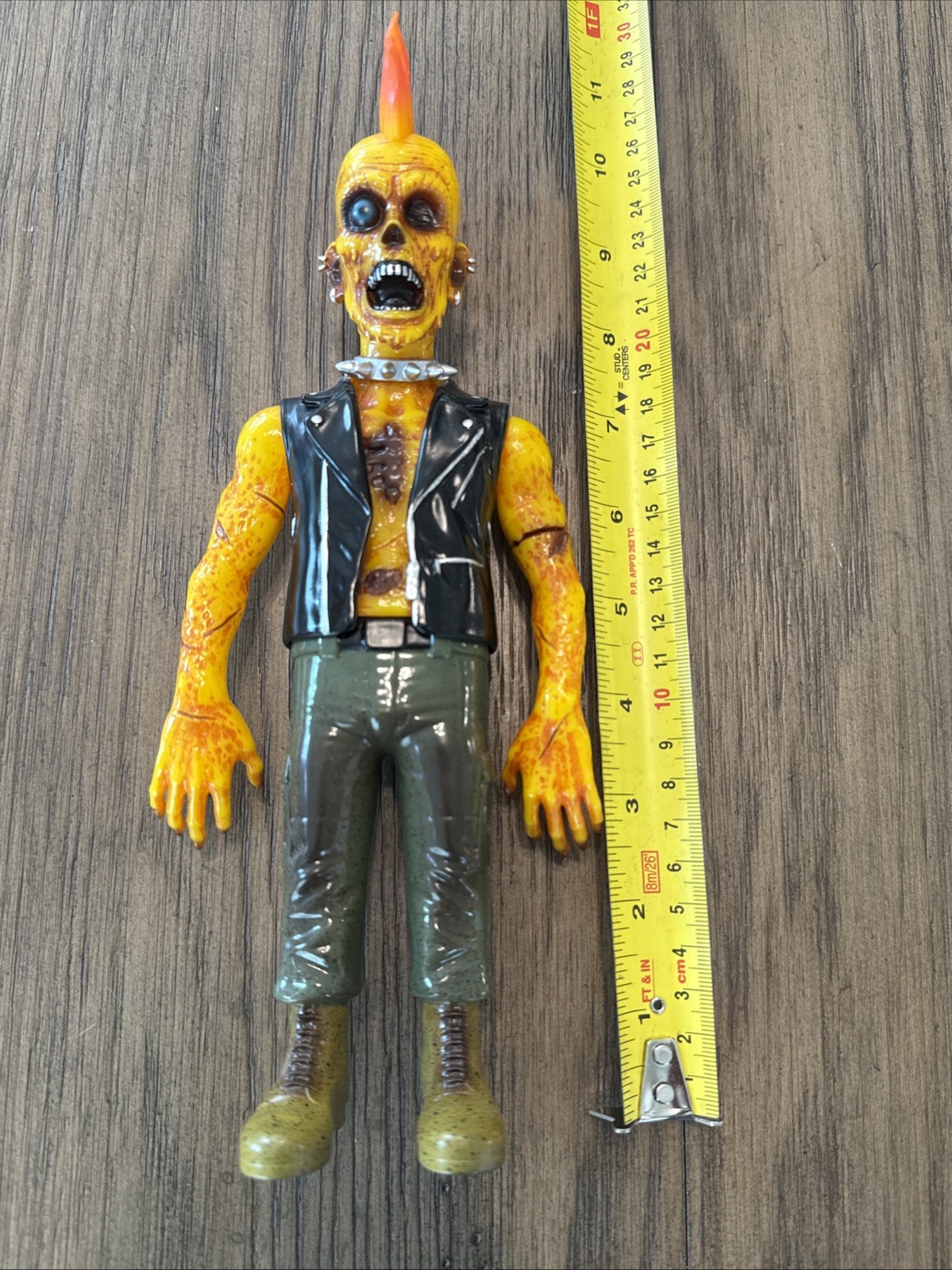 Sofubi Kaiju One Punk Soft Vinyl Medicom Designer Art Toy ￼