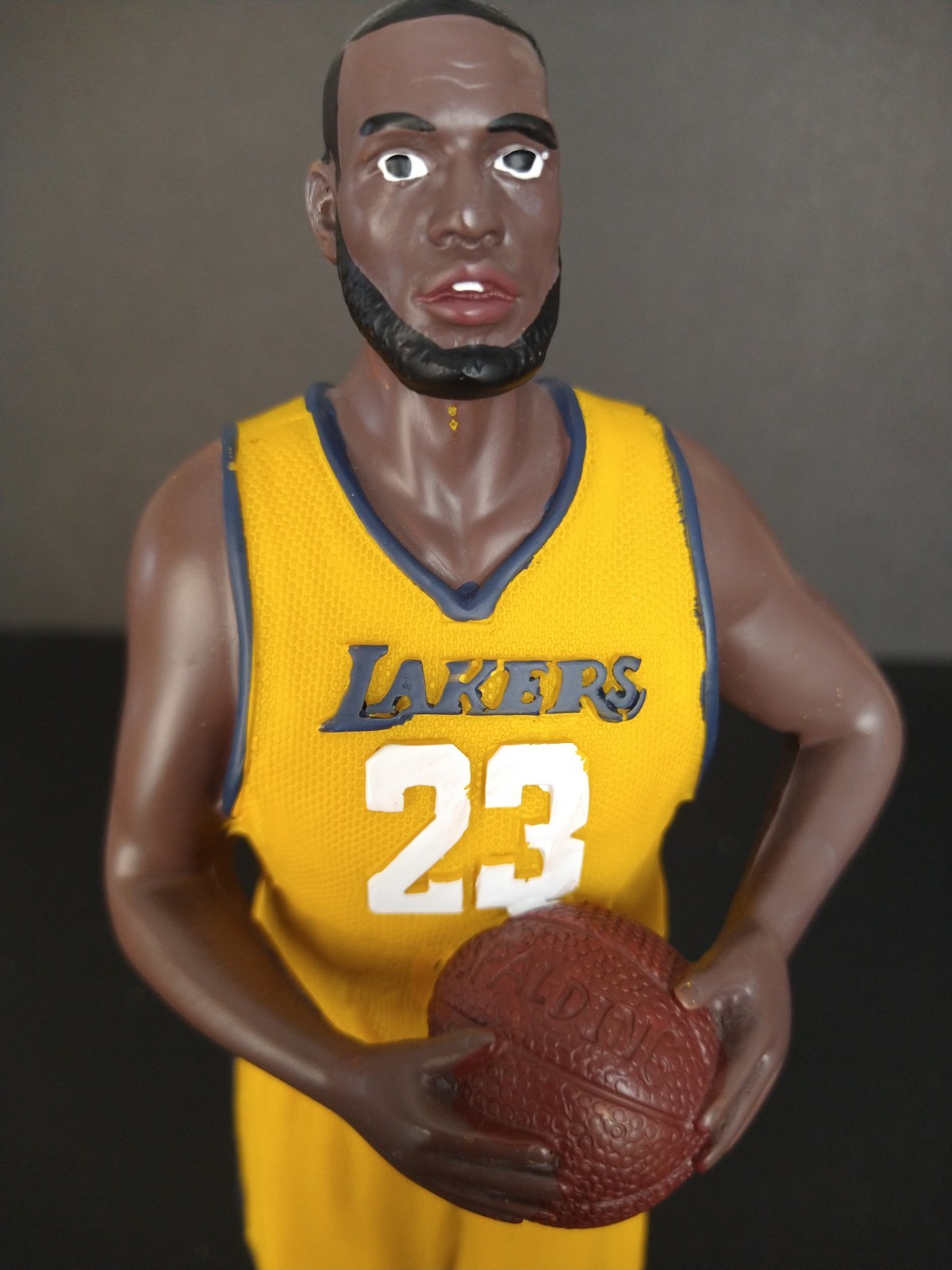 NBA SuperStar LeBron James Statue Figurine By Ganlai 10&Prime; Tall Los Angeles Lakers
