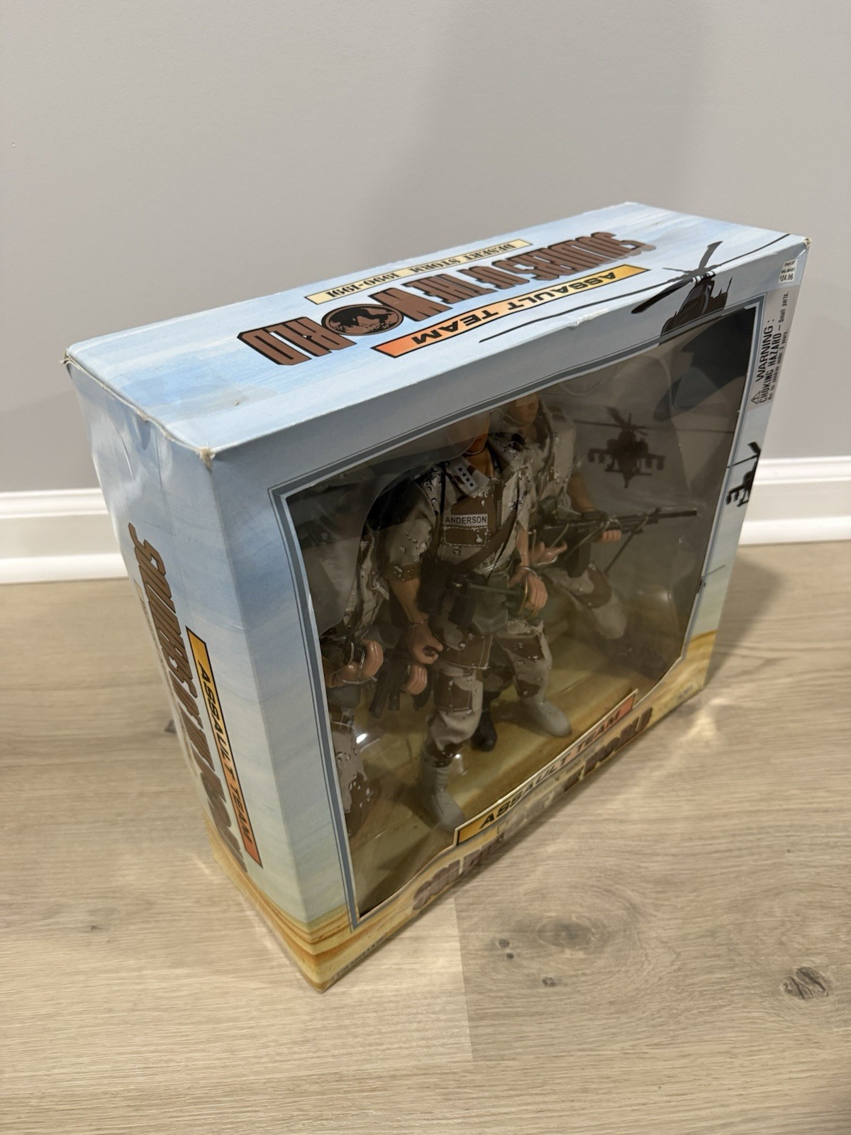 Soldiers of the World Desert Storm ASSAULT TEAM 12” Action Figures 1999