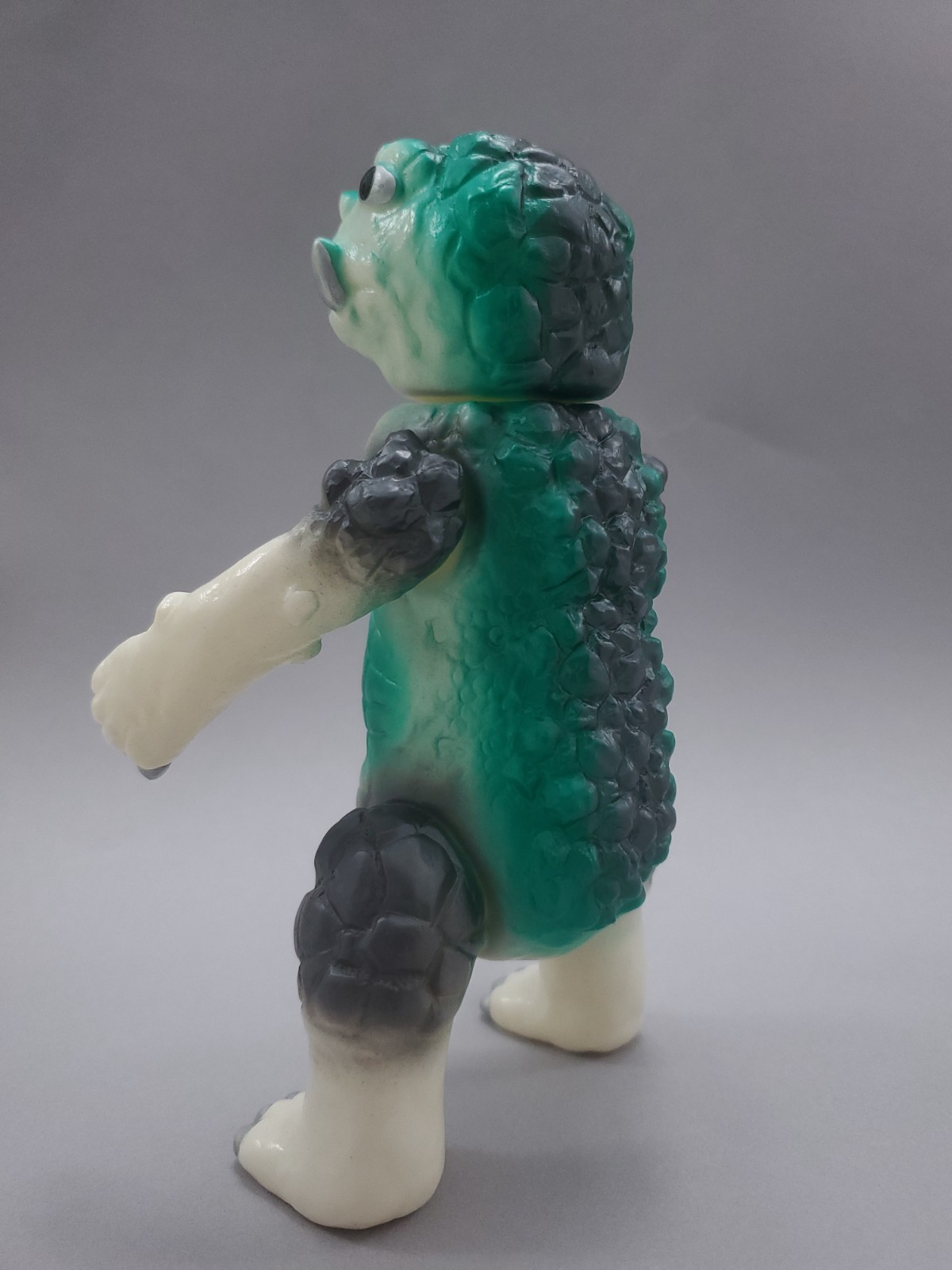 Suragamark Genbugon Kaiju Sofubi Toy
