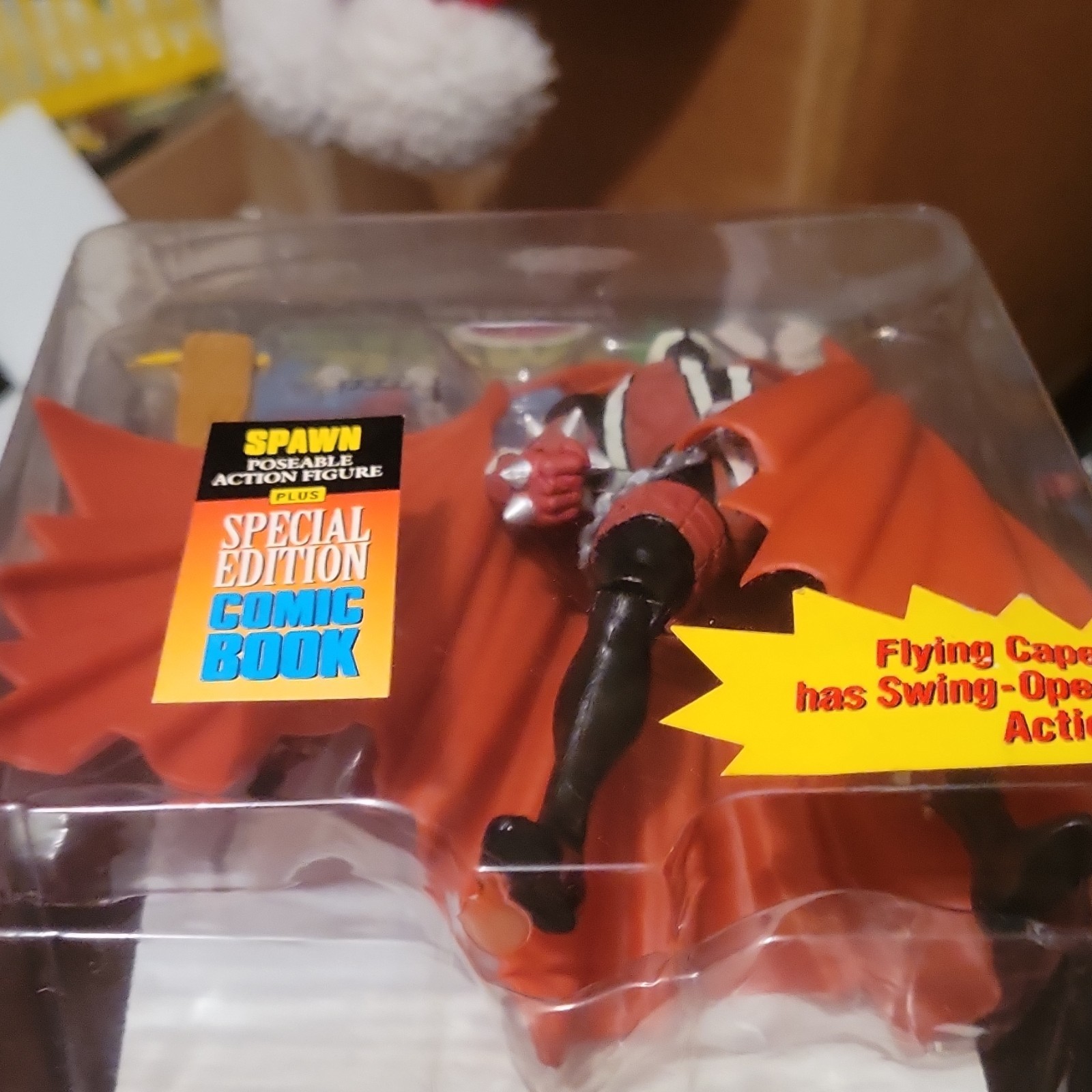 Todd Toys Spawn Poseable Action Figure Special Edition w/ Cape & Comic Book
