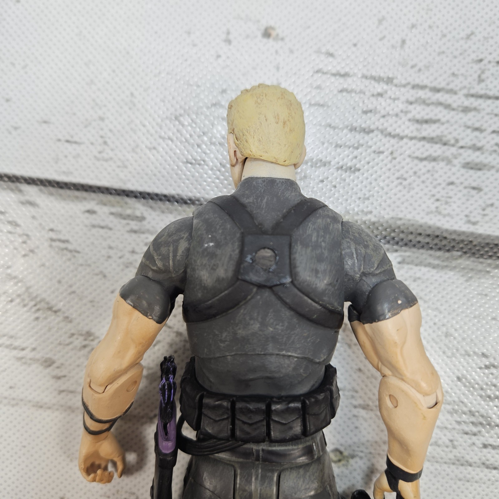 Diamond Select Marvel Select Avenging Hawkeye 2015 7&Prime; Adjustable Figure Read